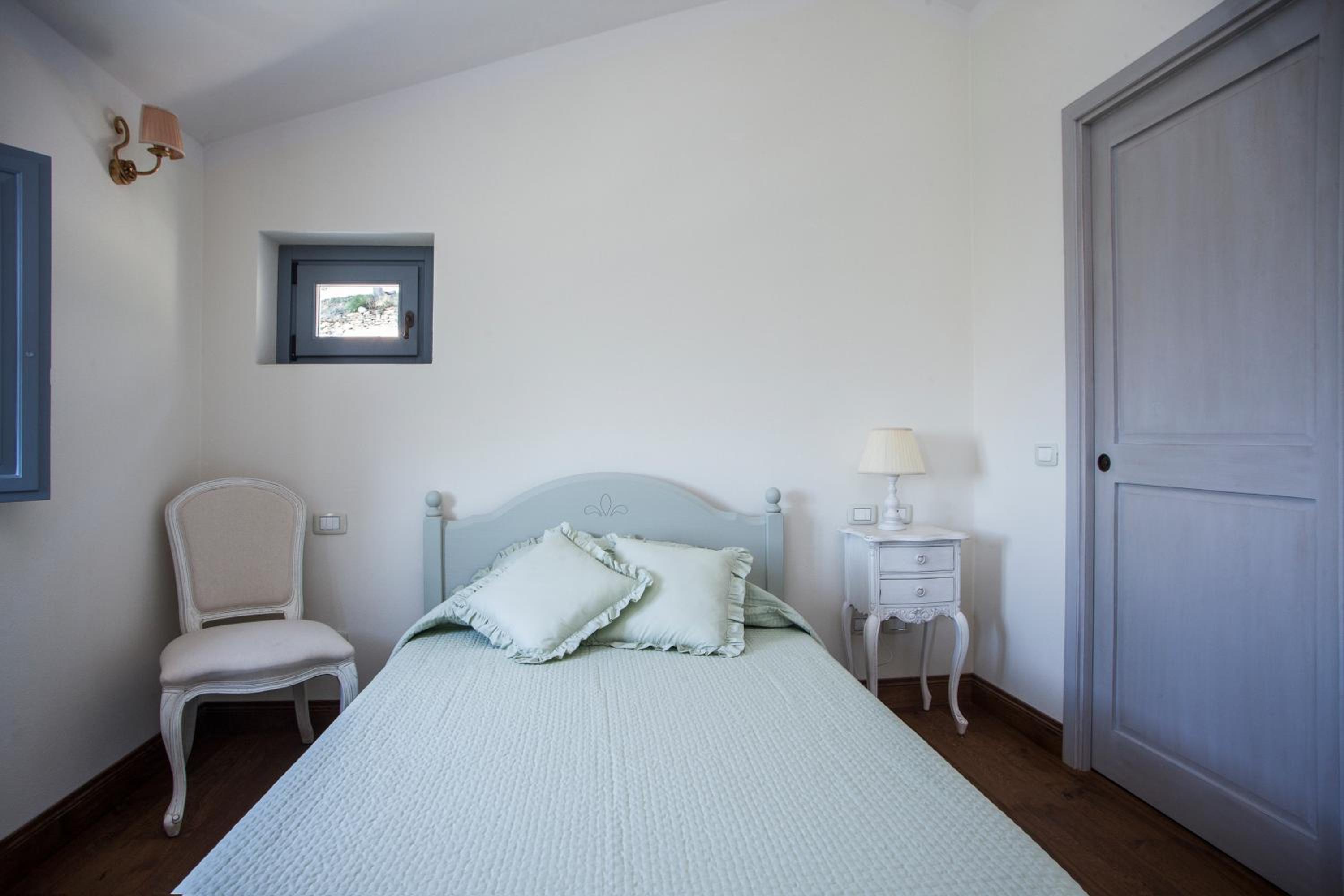 Single Room with Private Bathroom photo 1