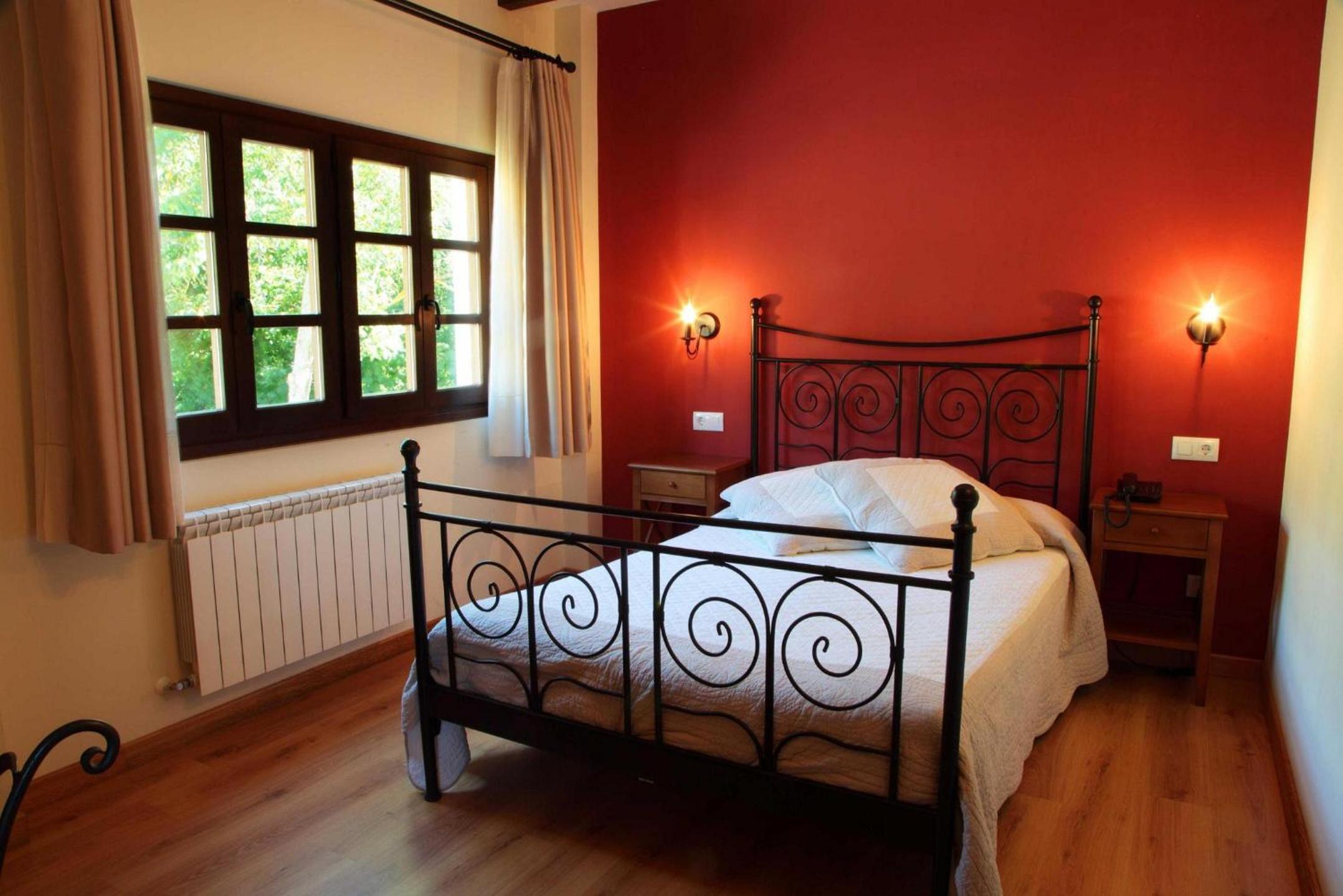 Double Room - Photo 13