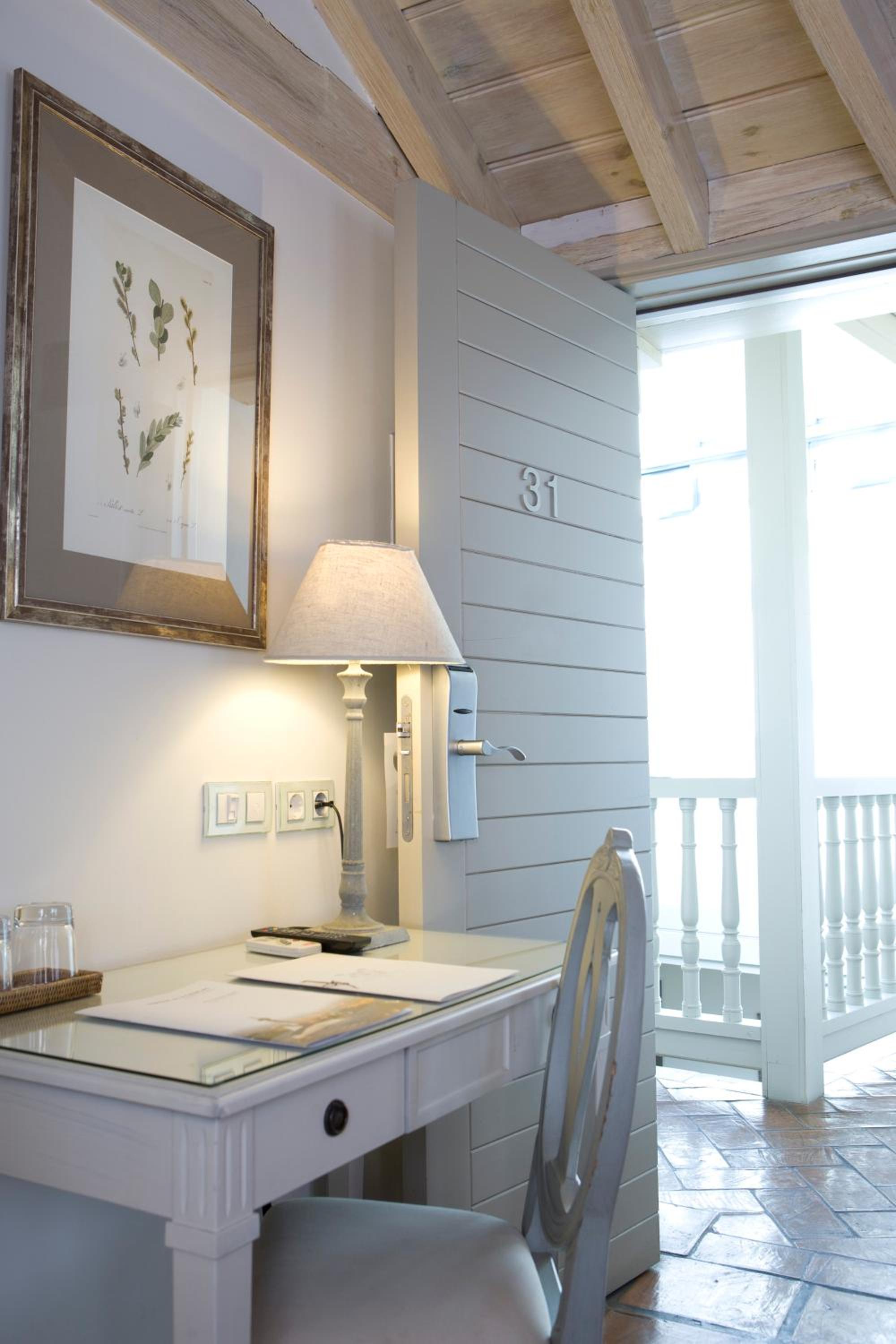 Superior Double or Twin Room - Photo 6