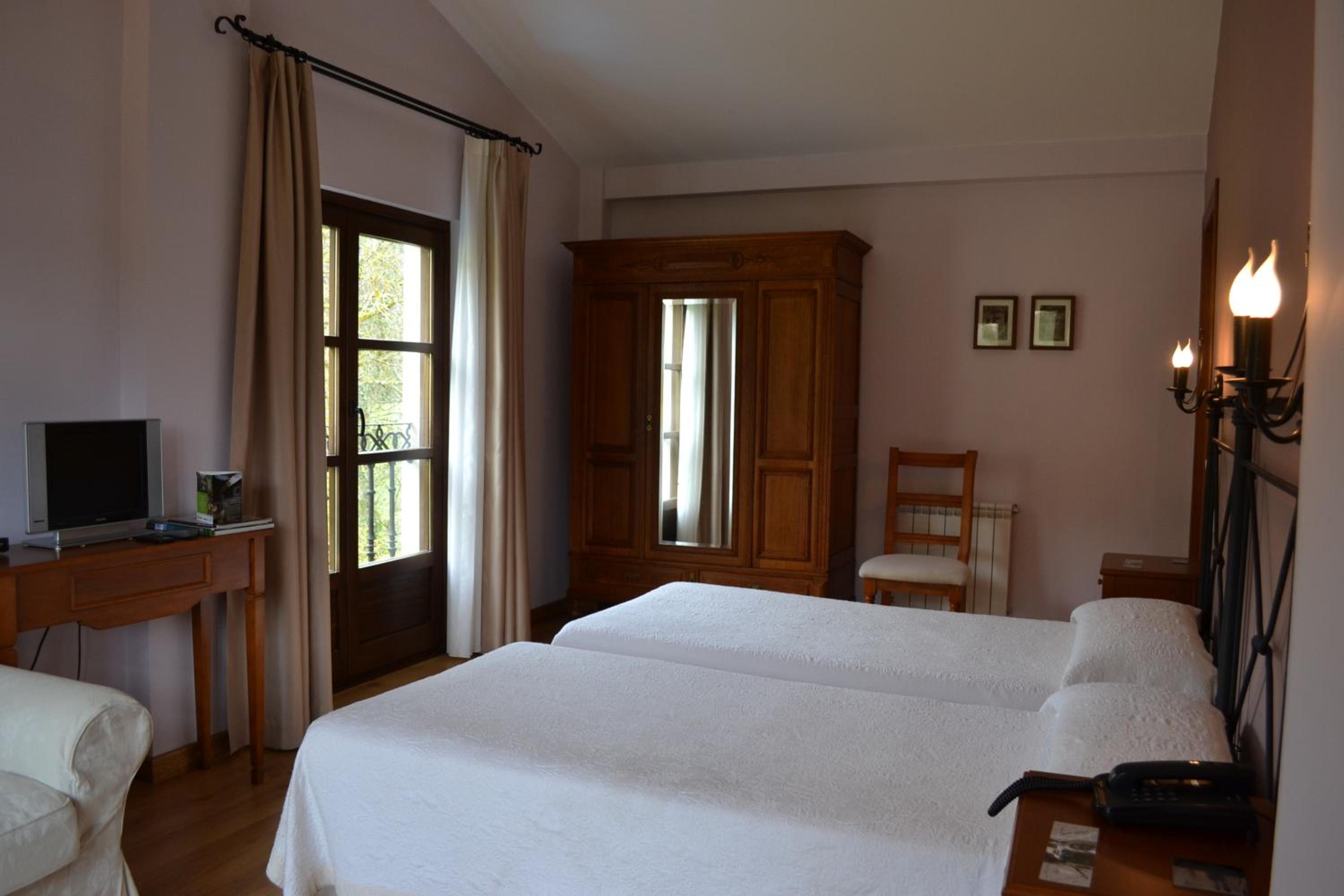 Double Room - Photo 20