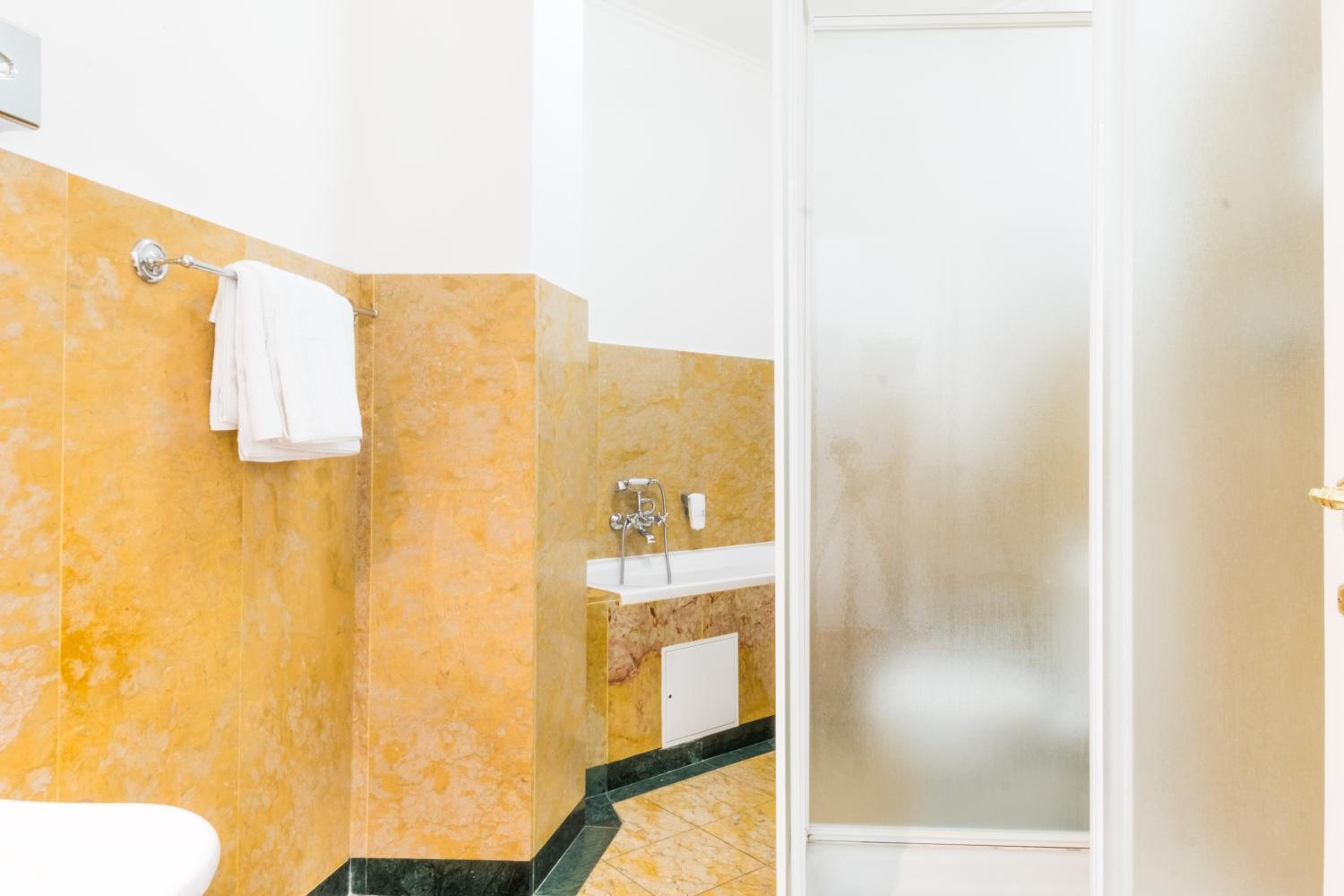 Comfort Double or Twin Room