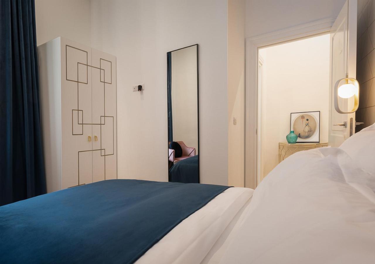 One-Bedroom Apartment - Photo 14