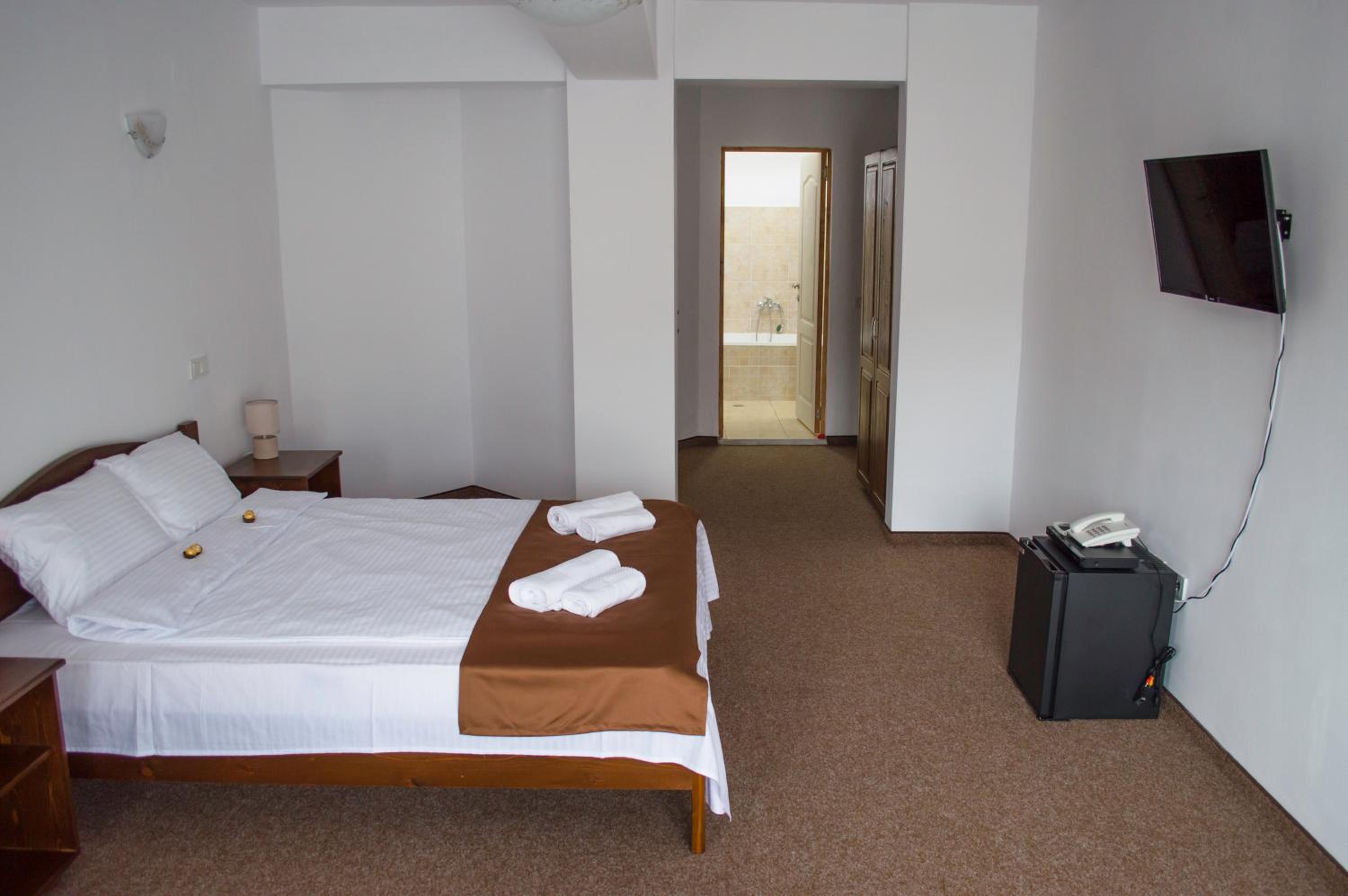 Deluxe Queen Room - Photo 1