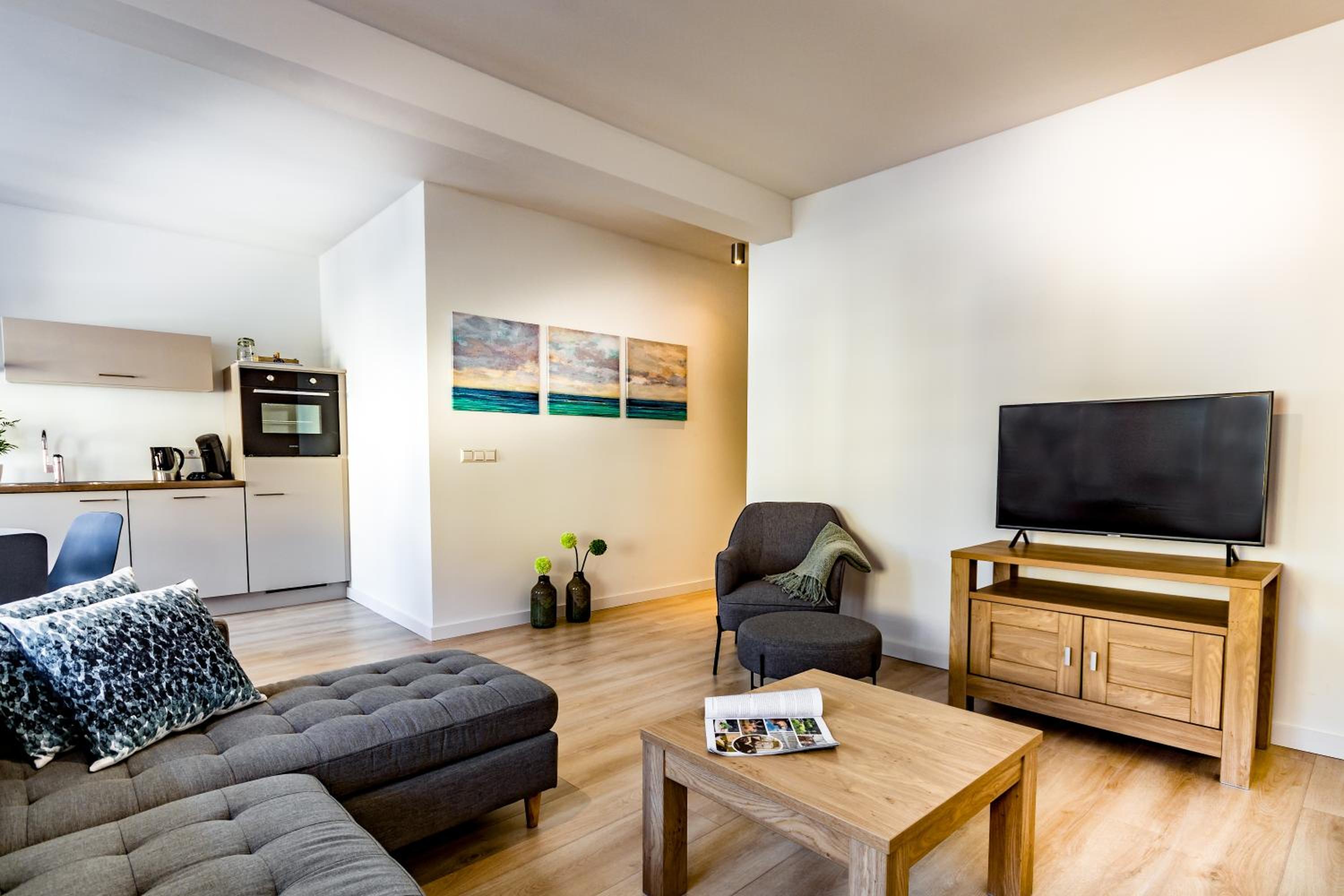 Apartment photo 1