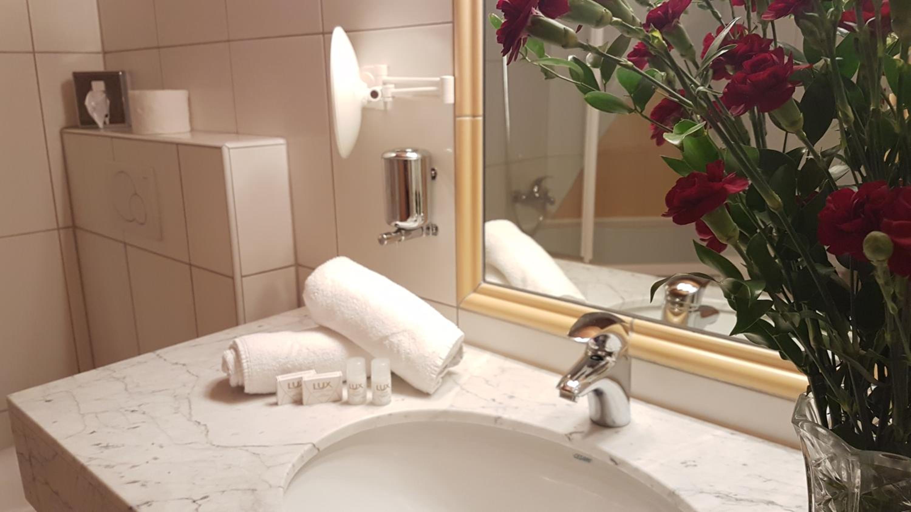 Double Room - Photo 2