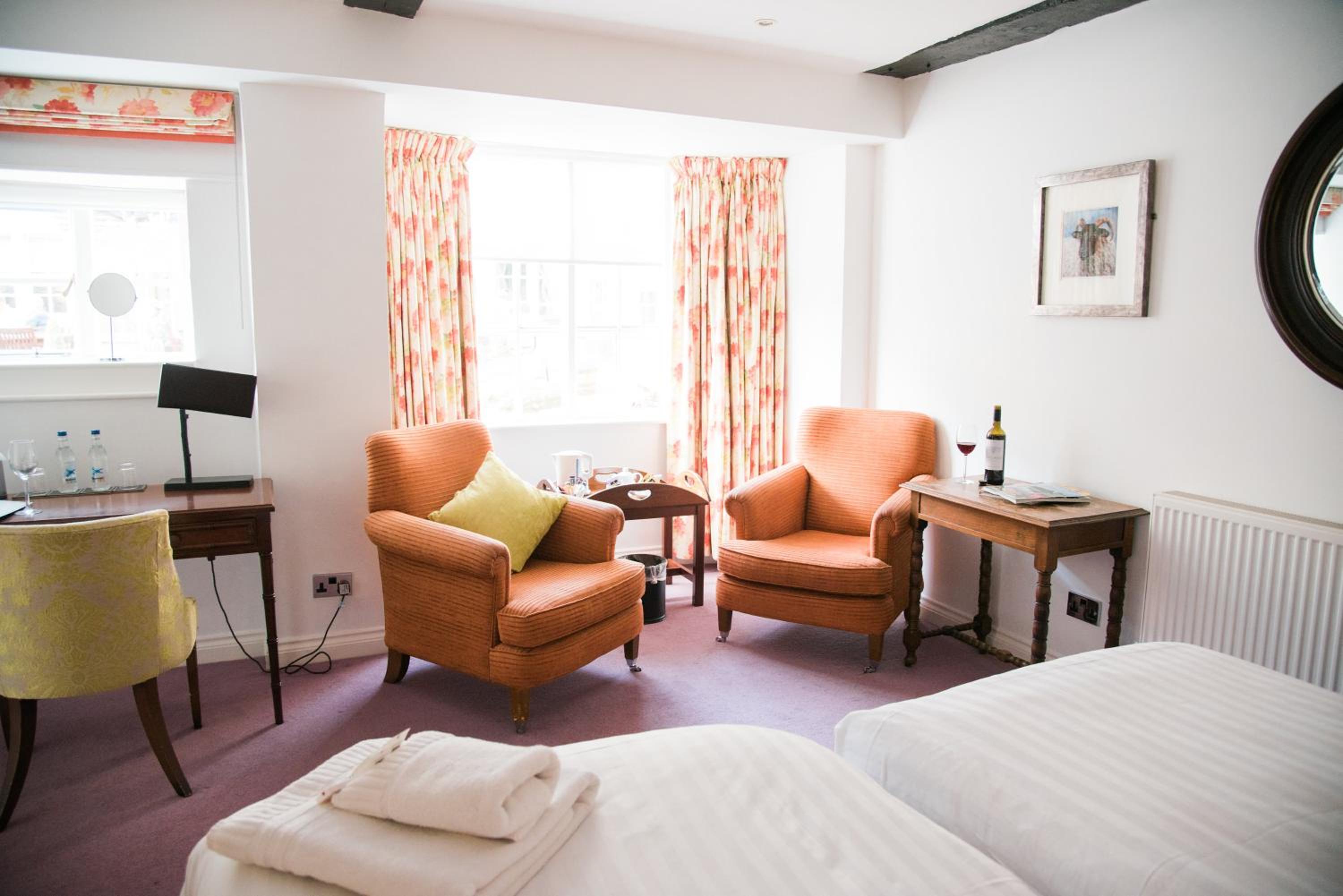 Deluxe Double or Twin Room photo 2