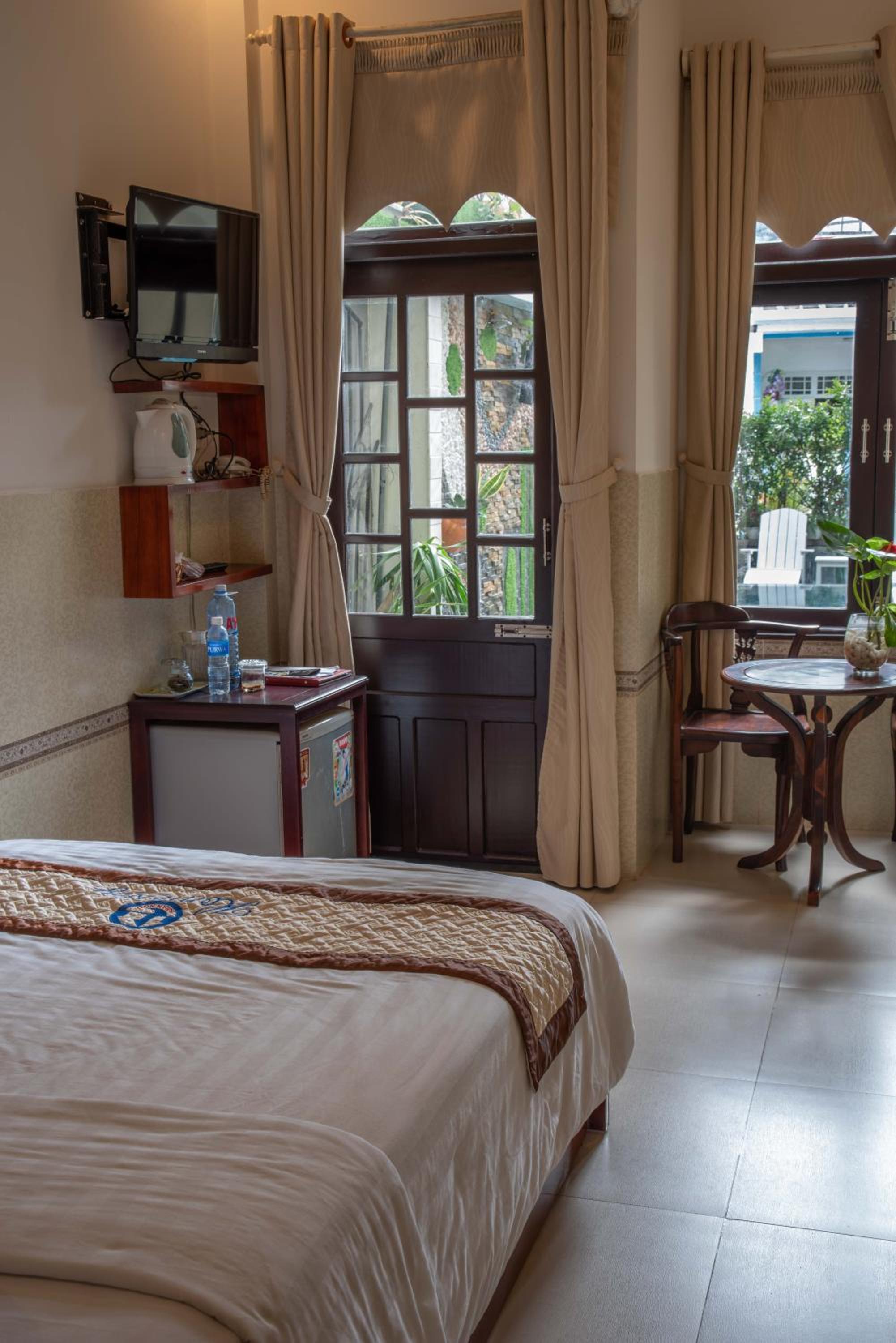 Double Room with Pool View
