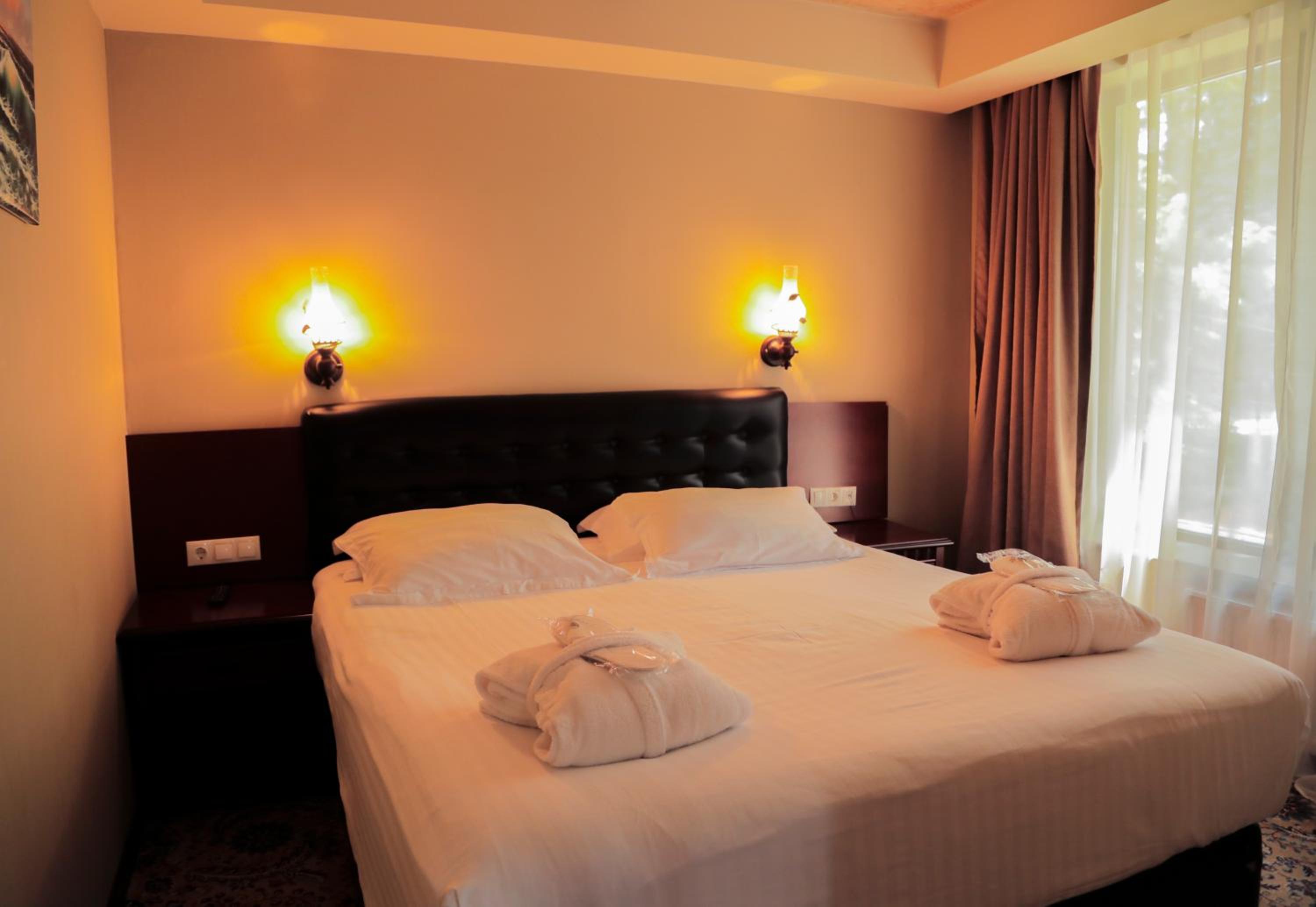 Standard Double Room - Photo 1
