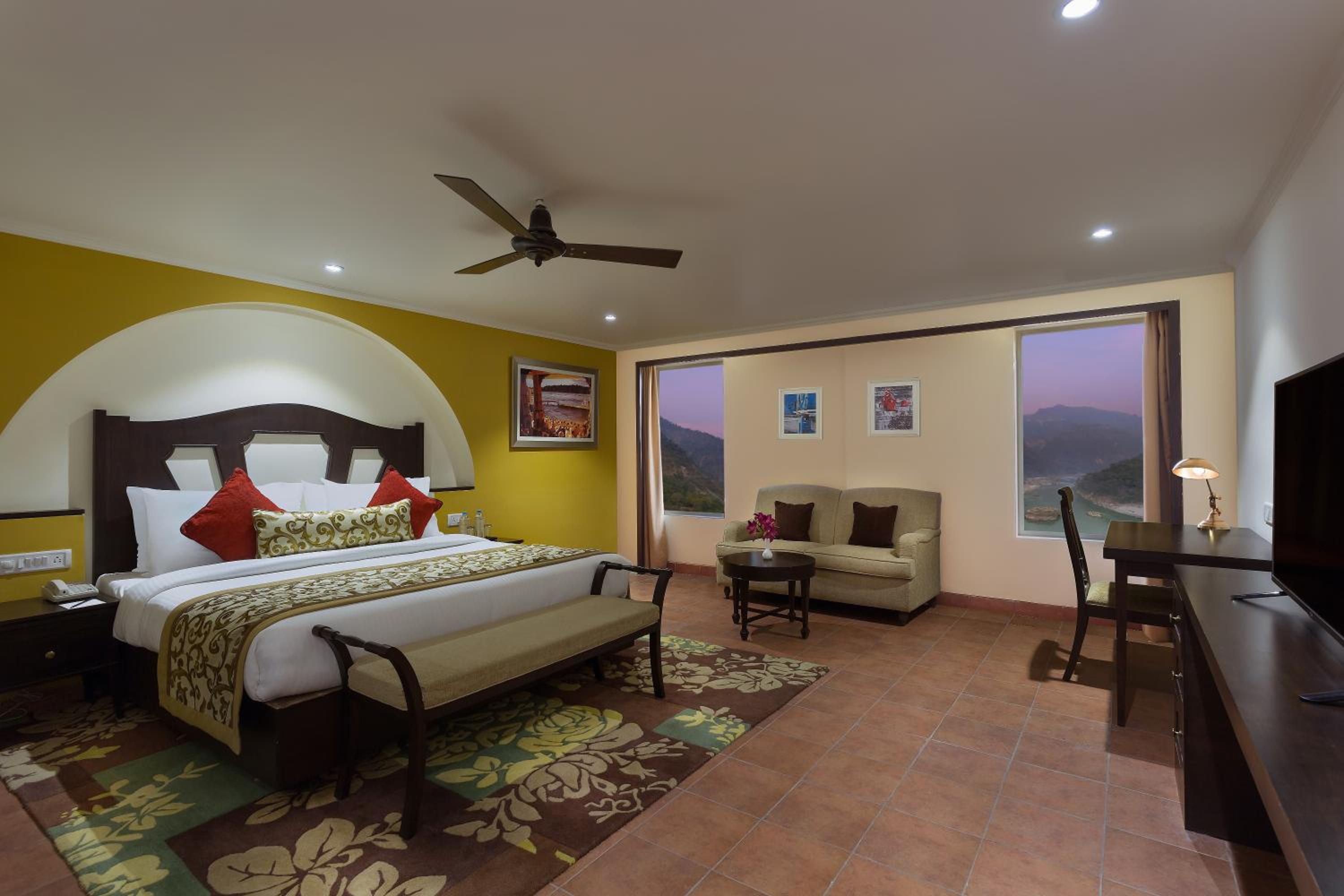 Two Bedroom Standard Apartment (Ganges View) - Photo 4