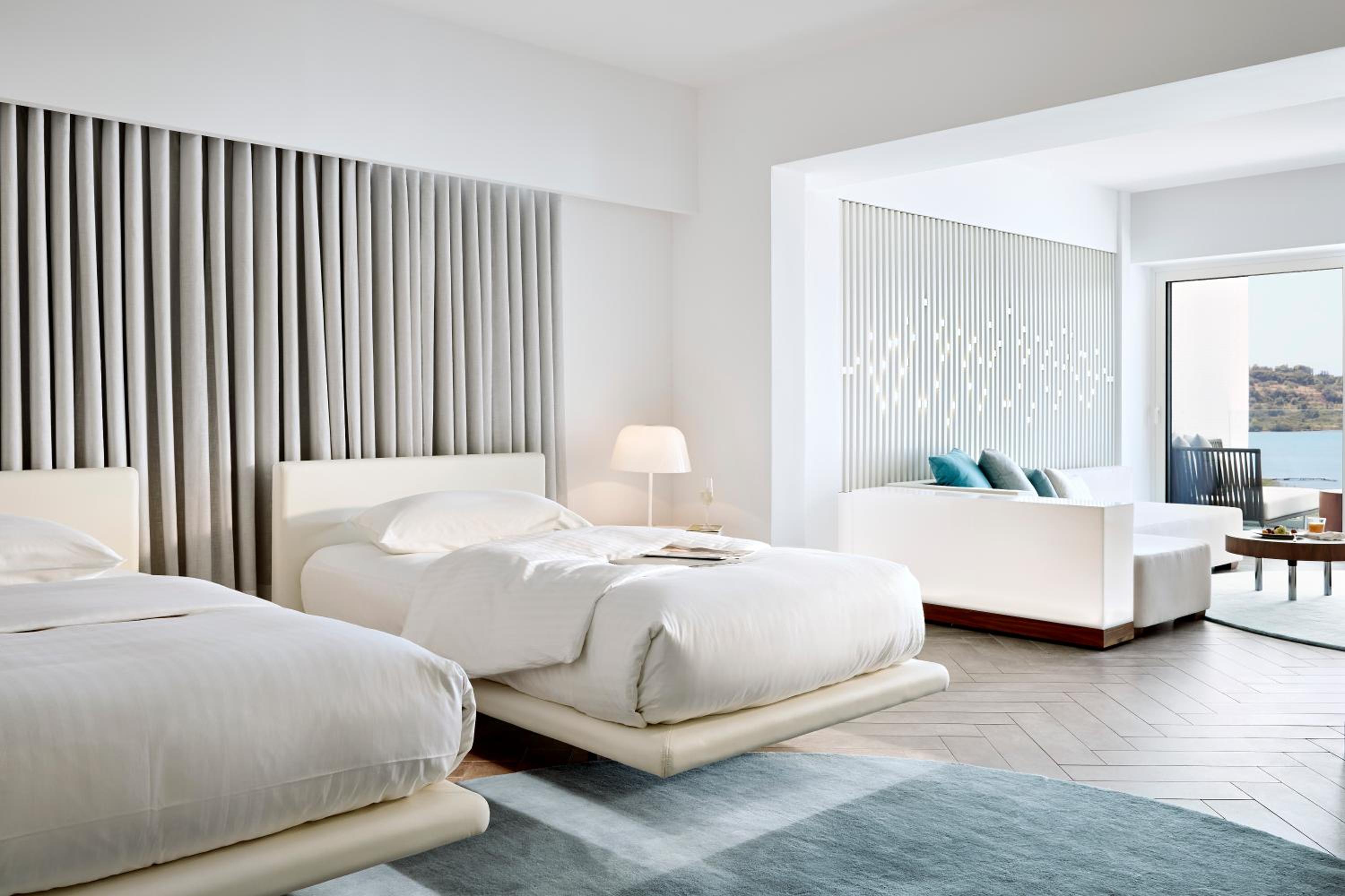 Ultra Suite with Sea View photo 2