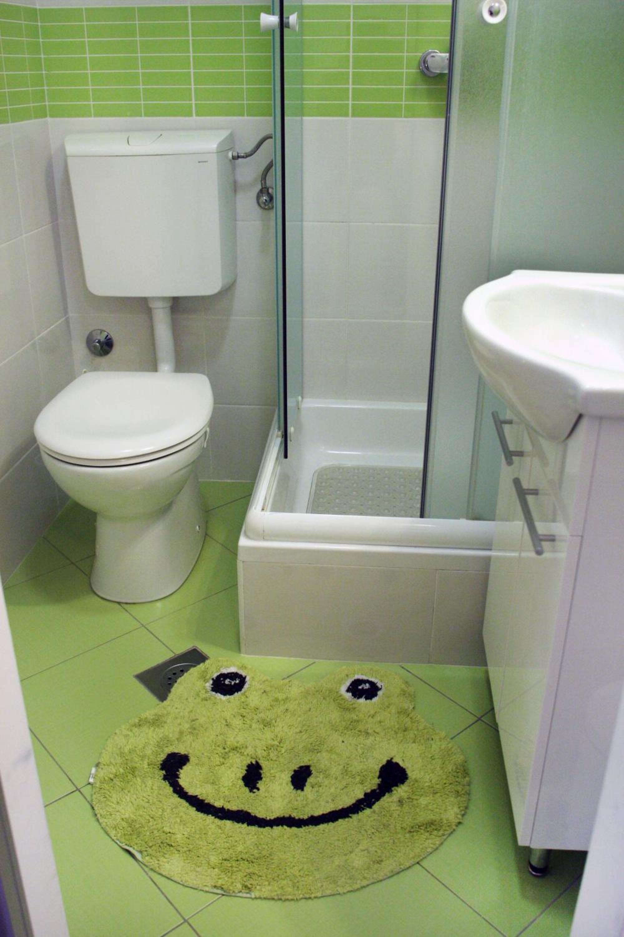 Double Room - Photo 8