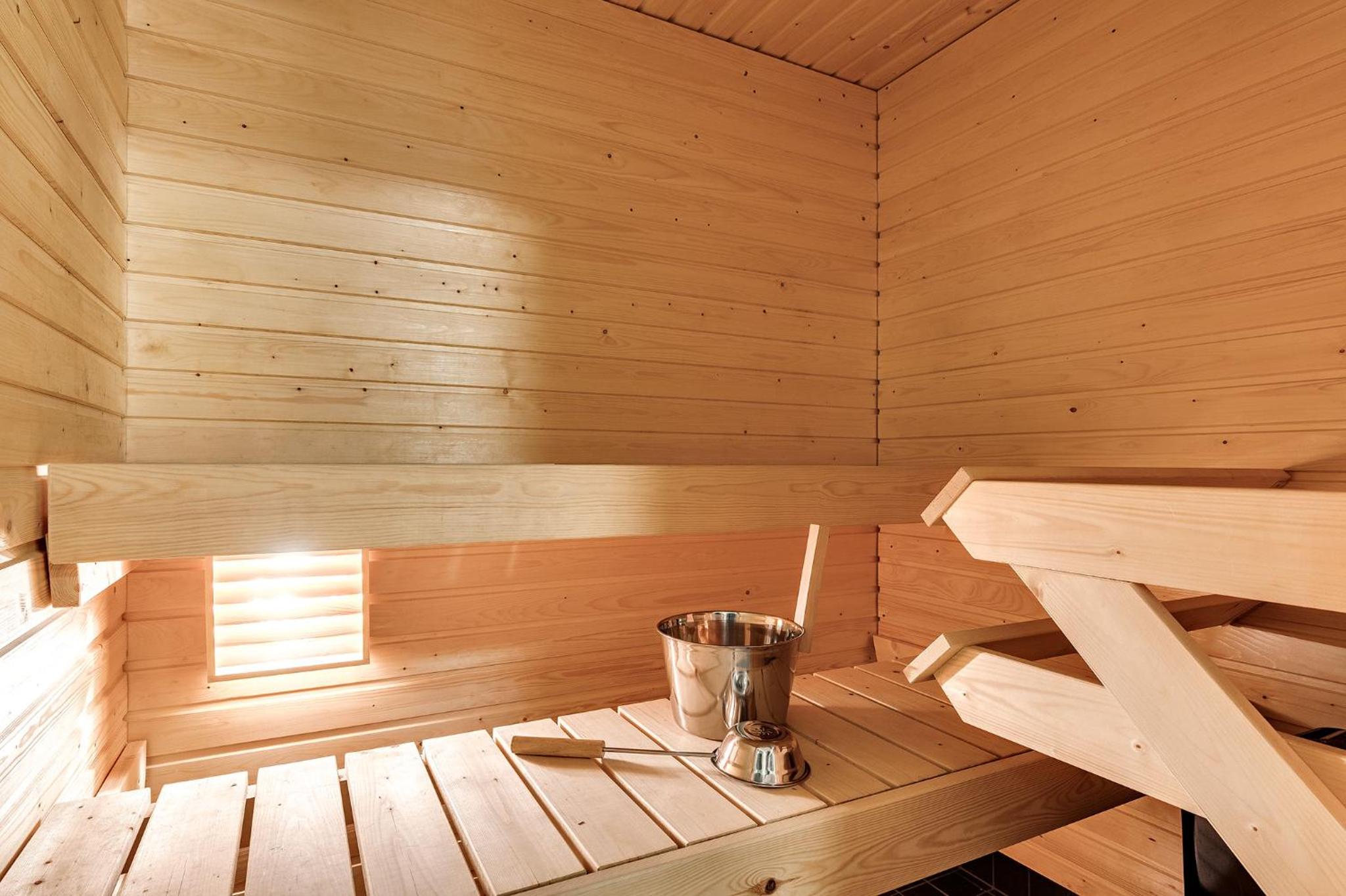 Apartment with Sauna - Photo 7