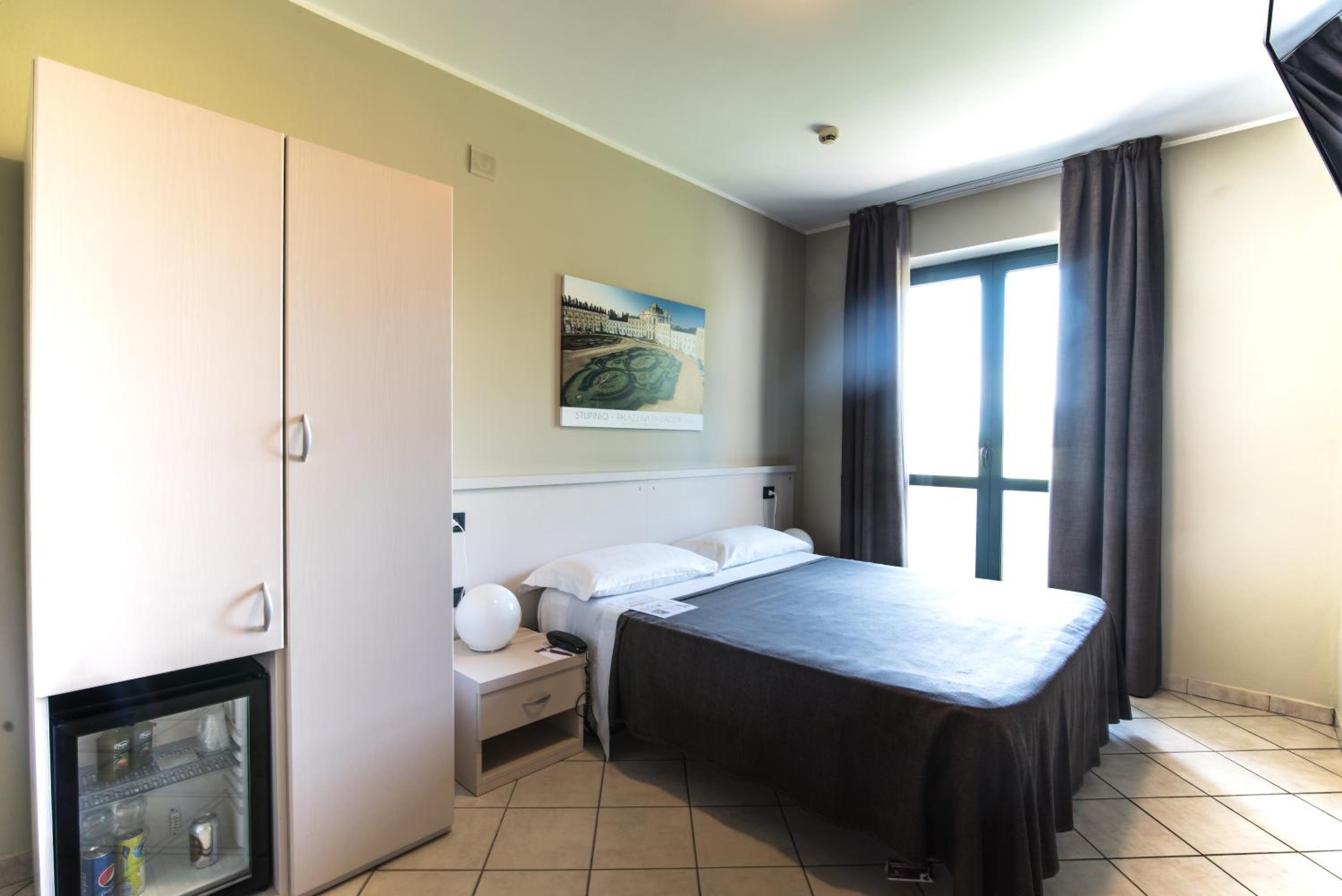 Double Room - Photo 8