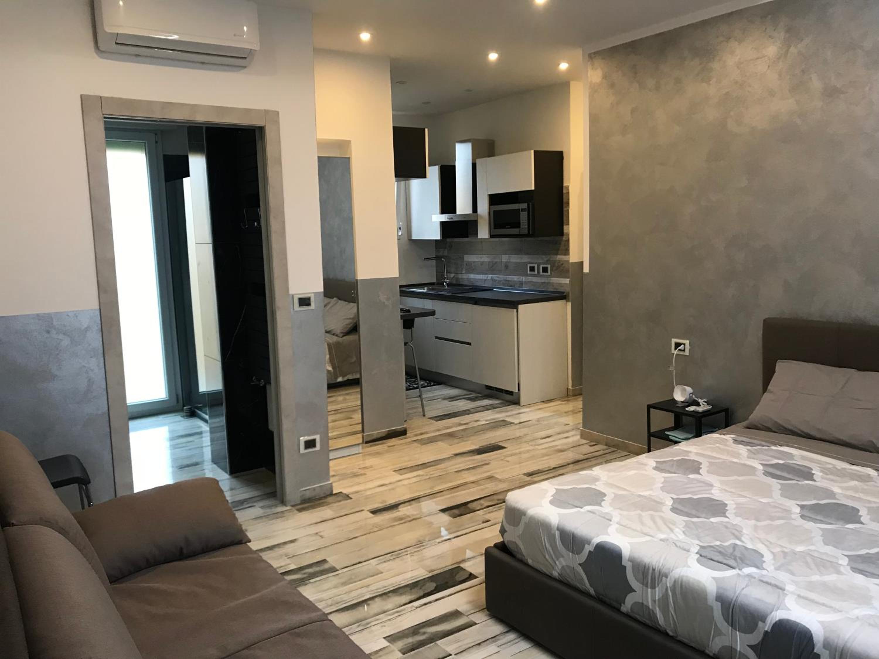 Studio Apartment