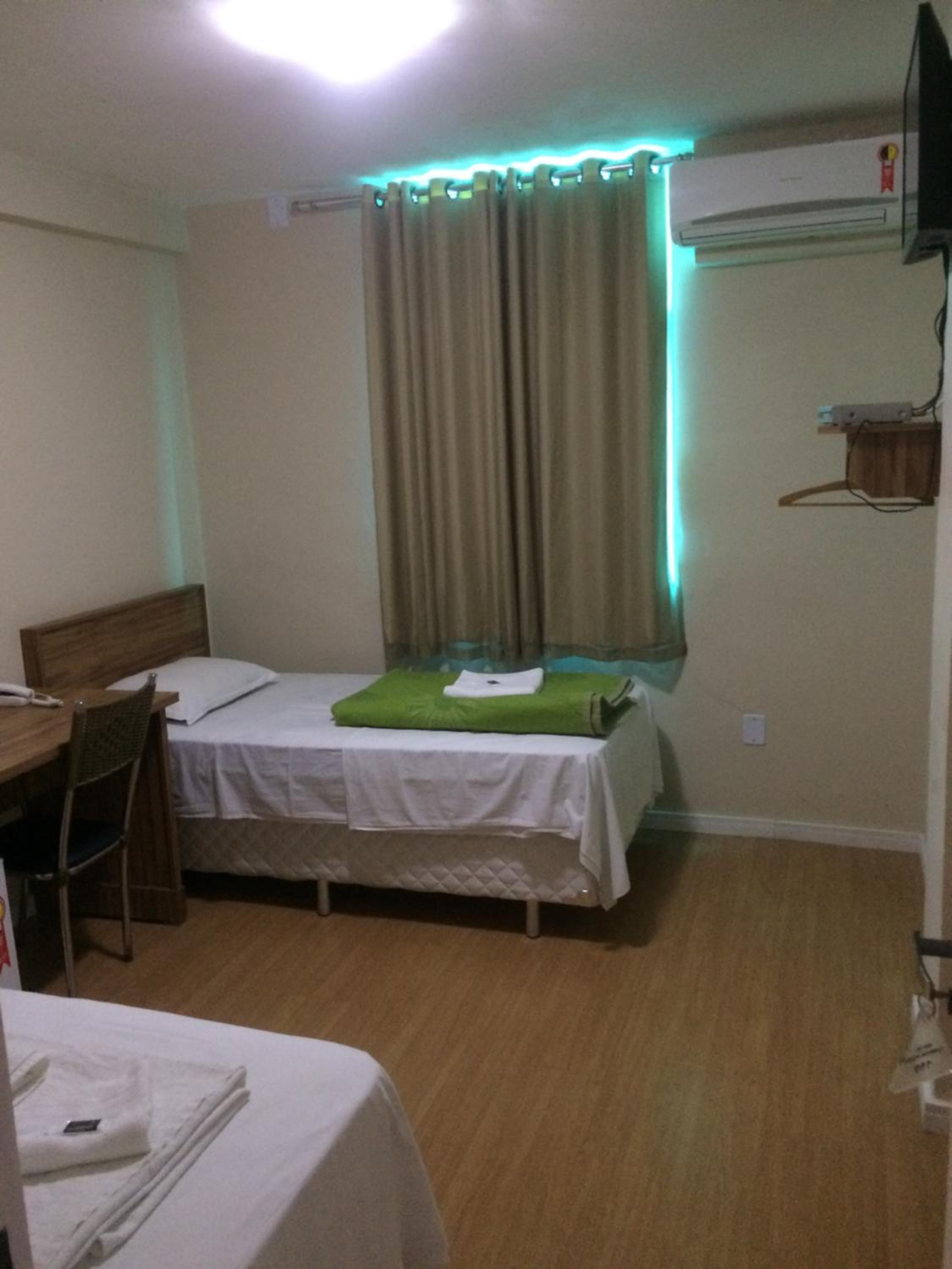 Large Twin Room photo 2