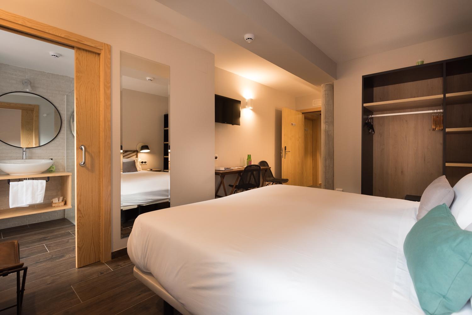 Habitación Estándar con Cama Queen