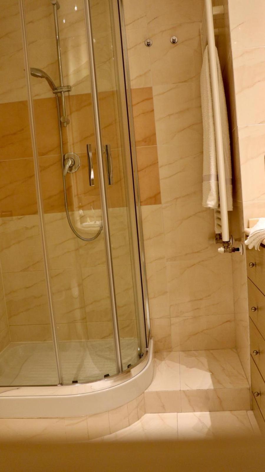 Deluxe Double Room - Photo 5