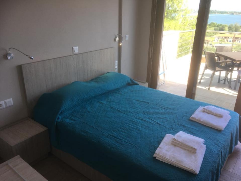 Studio Apartment With Sea View