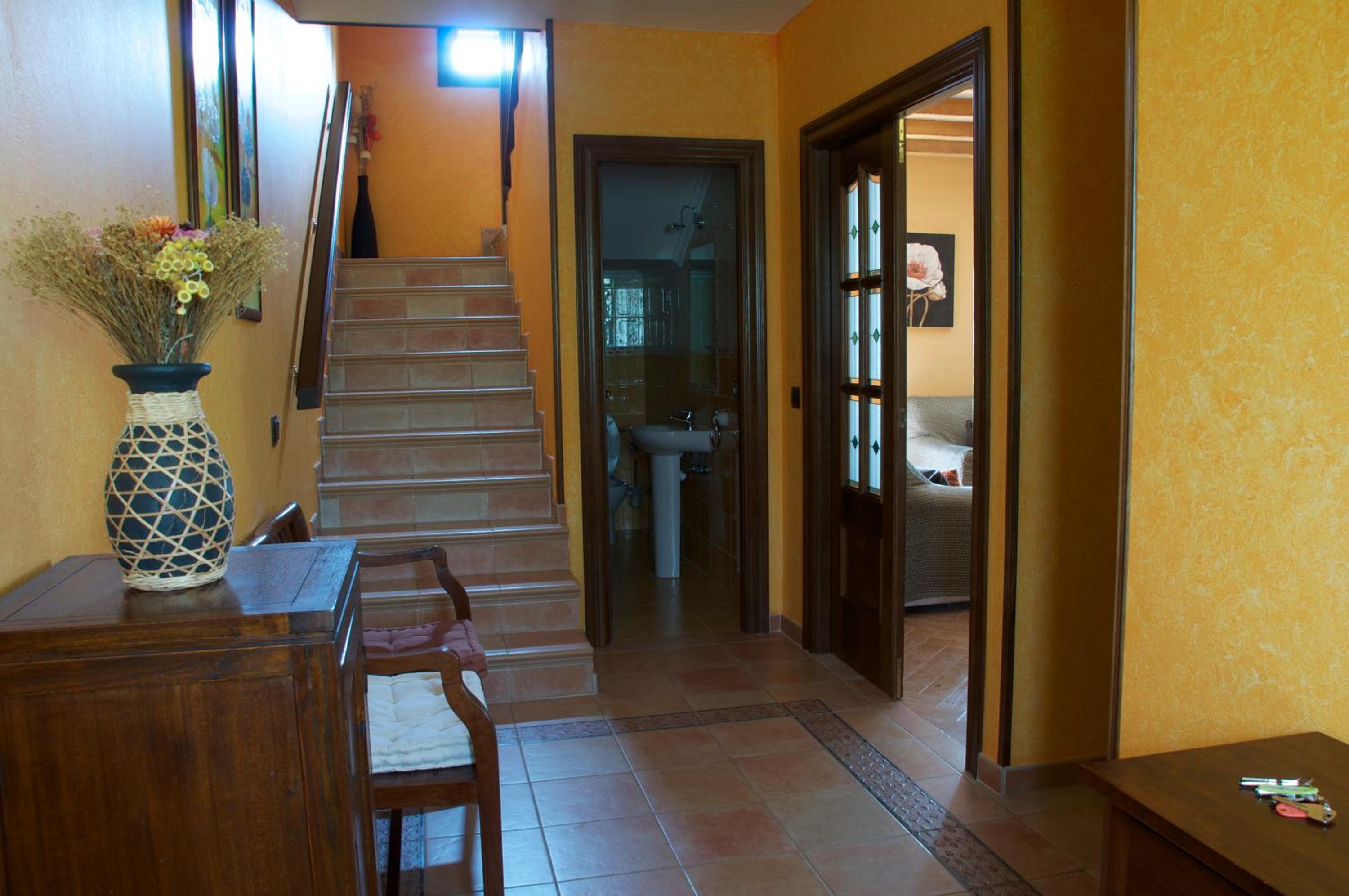 Three-Bedroom House photo 2