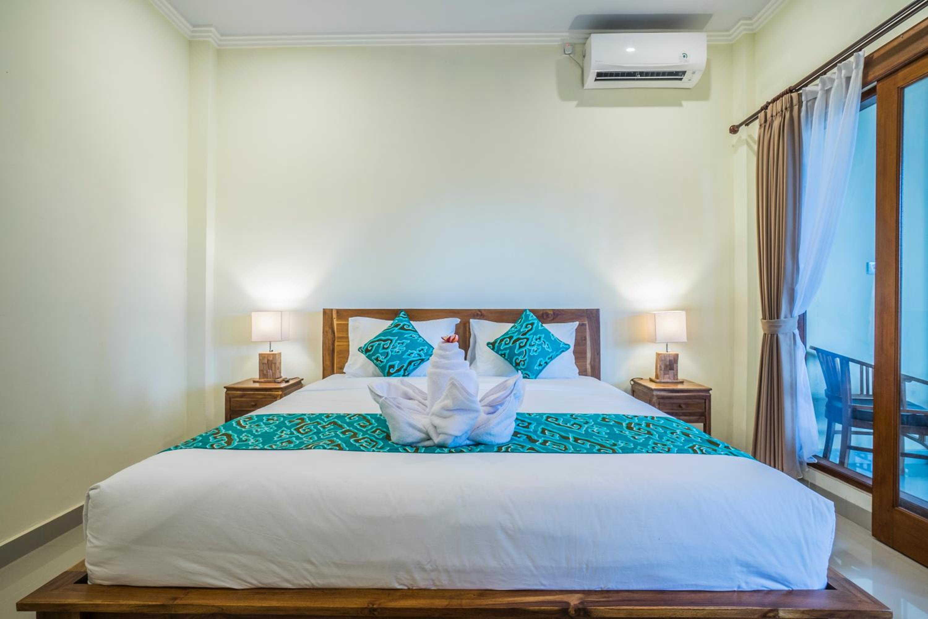 Double Room - Photo 7