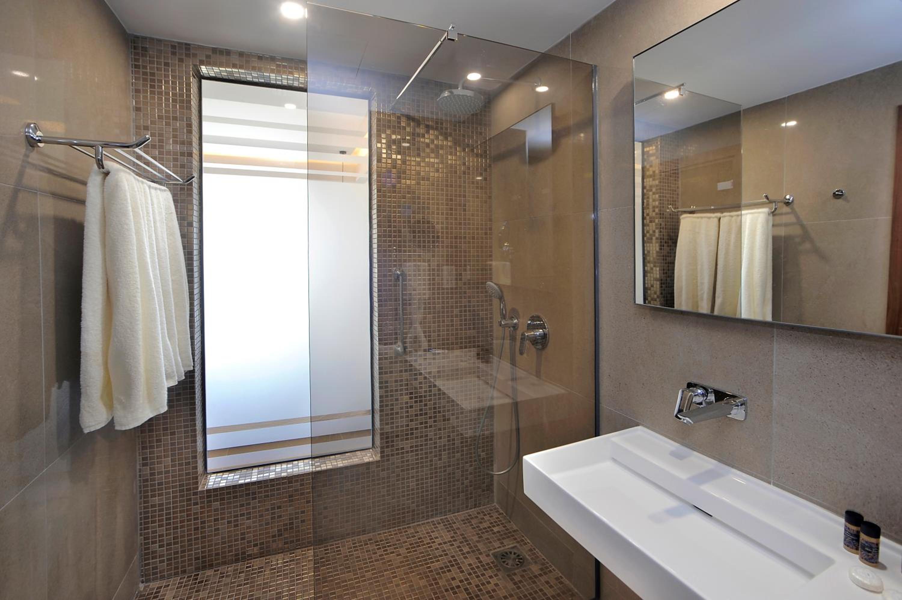 Luxury Double Room with Sea View - Photo 3