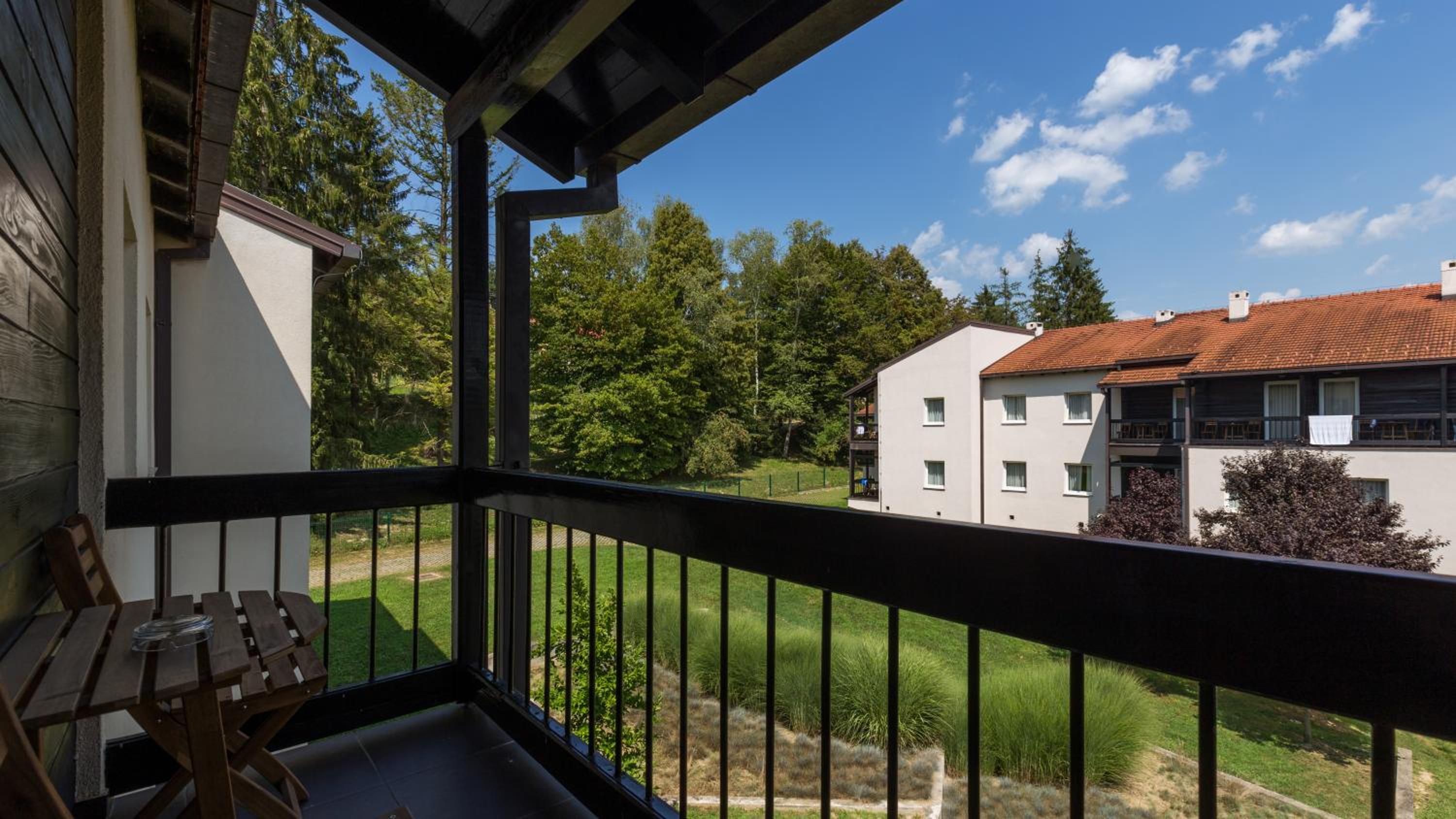 Classic Double Room with Balcony photo 3