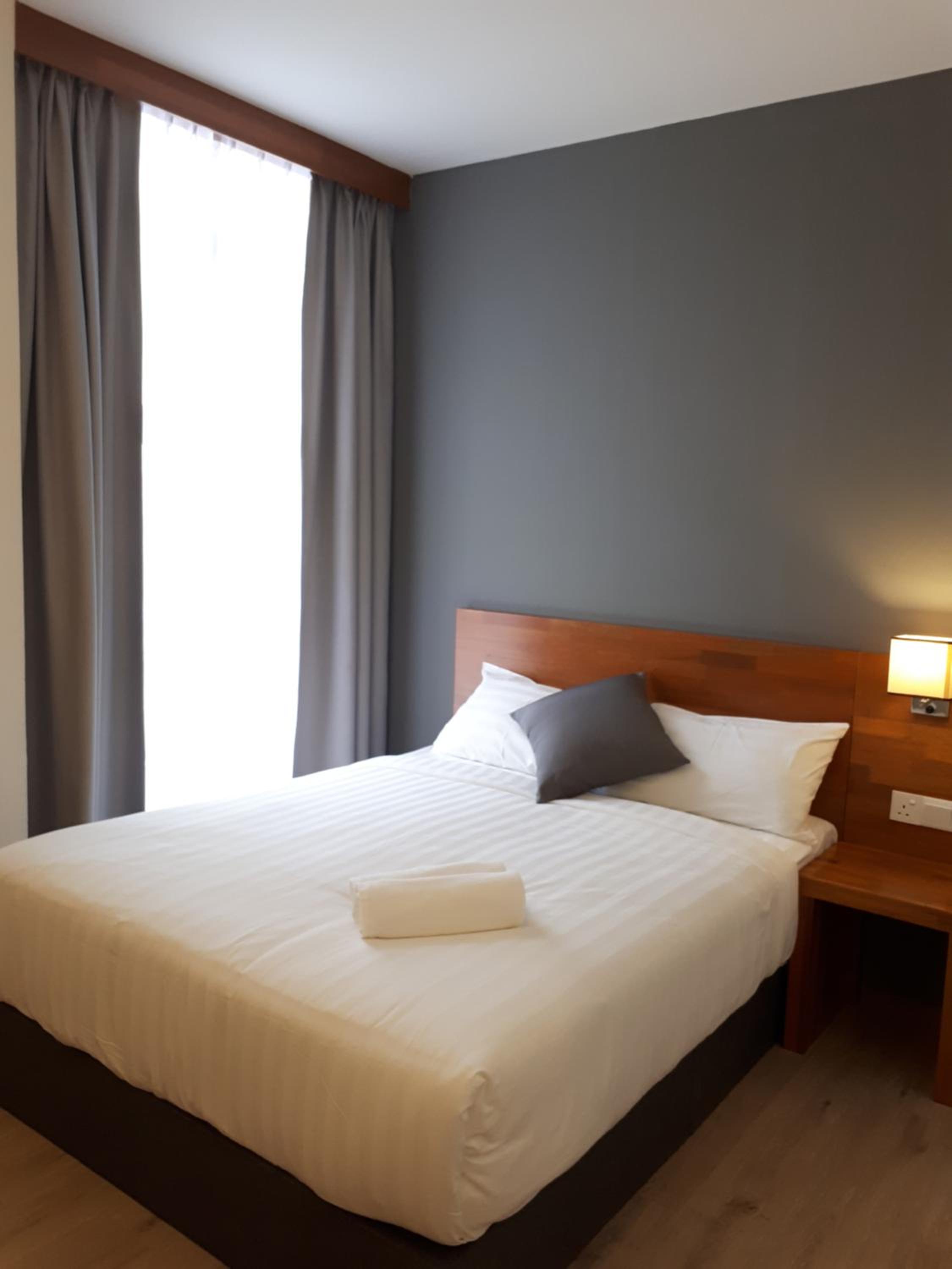 Deluxe Queen Room