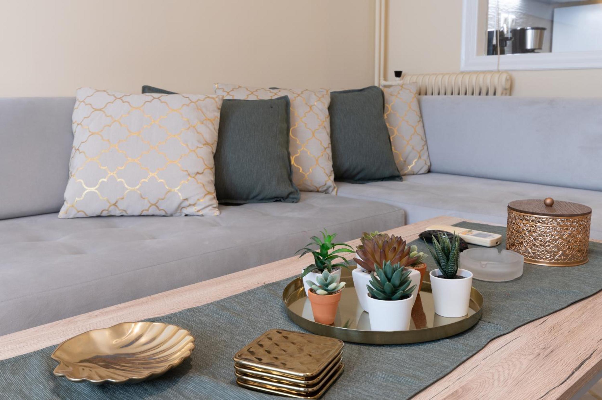 Apartment thumbnail 6