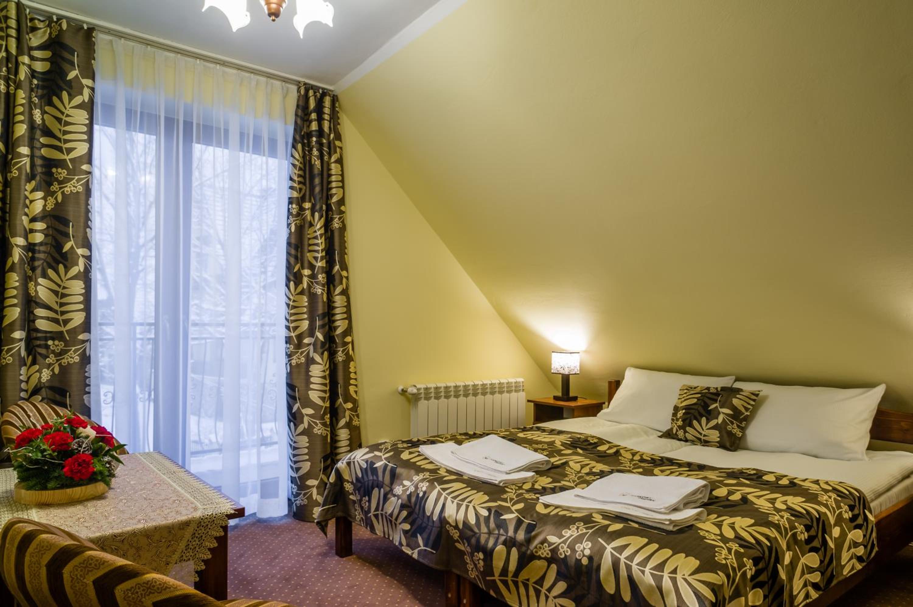 Double or Twin Room - Photo 17