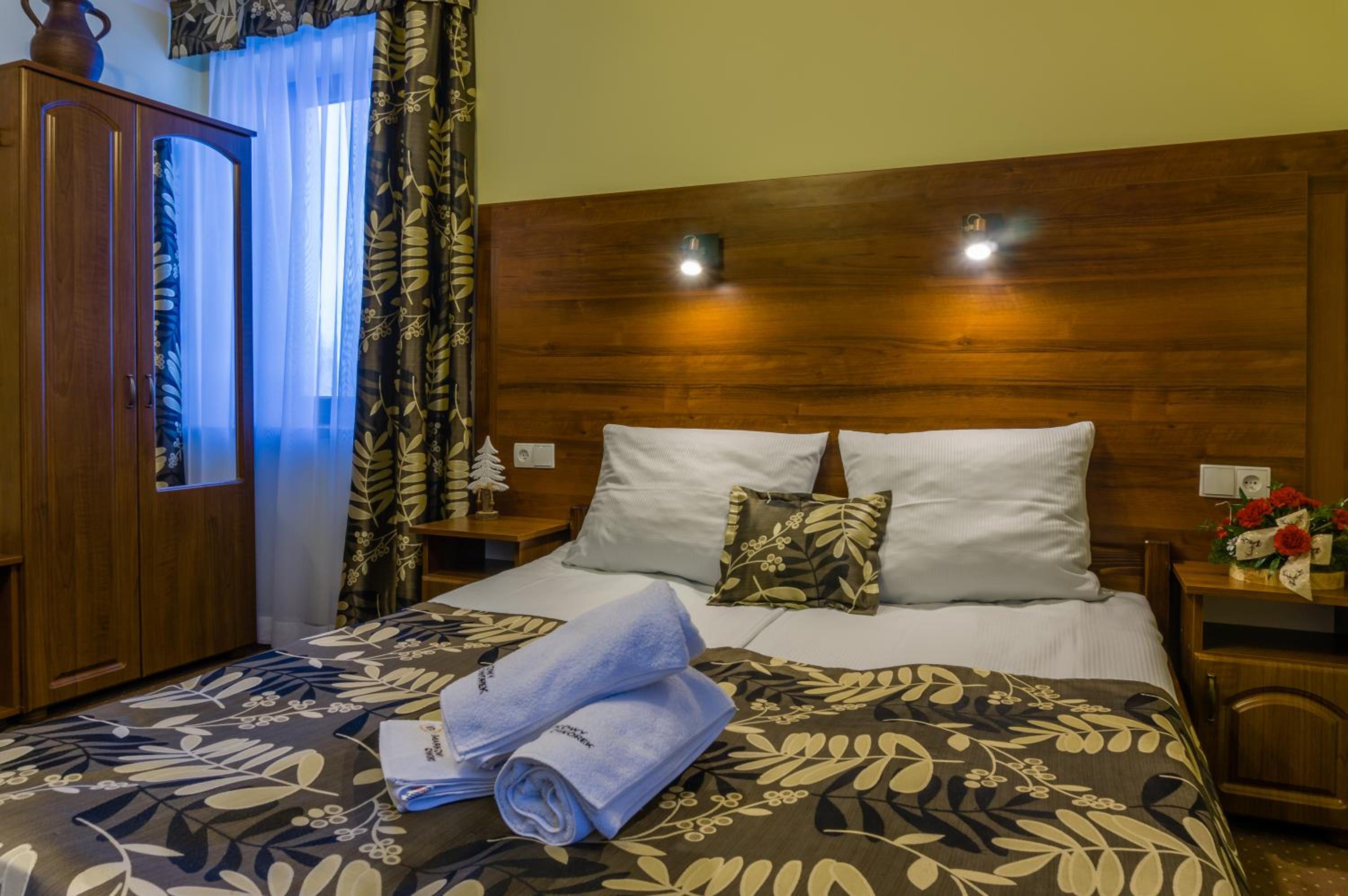 Double or Twin Room - Photo 26
