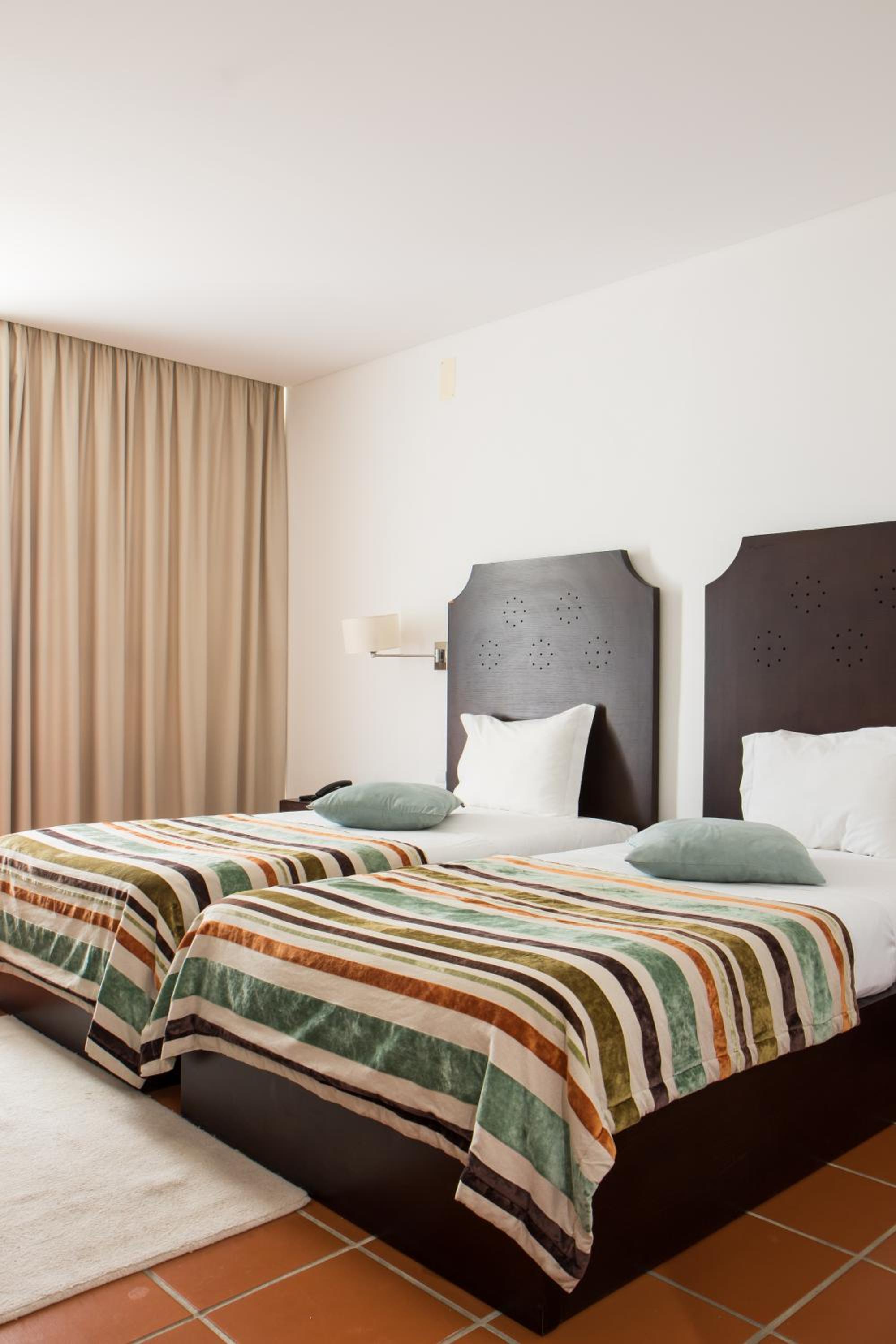 Standard Twin Room photo 2