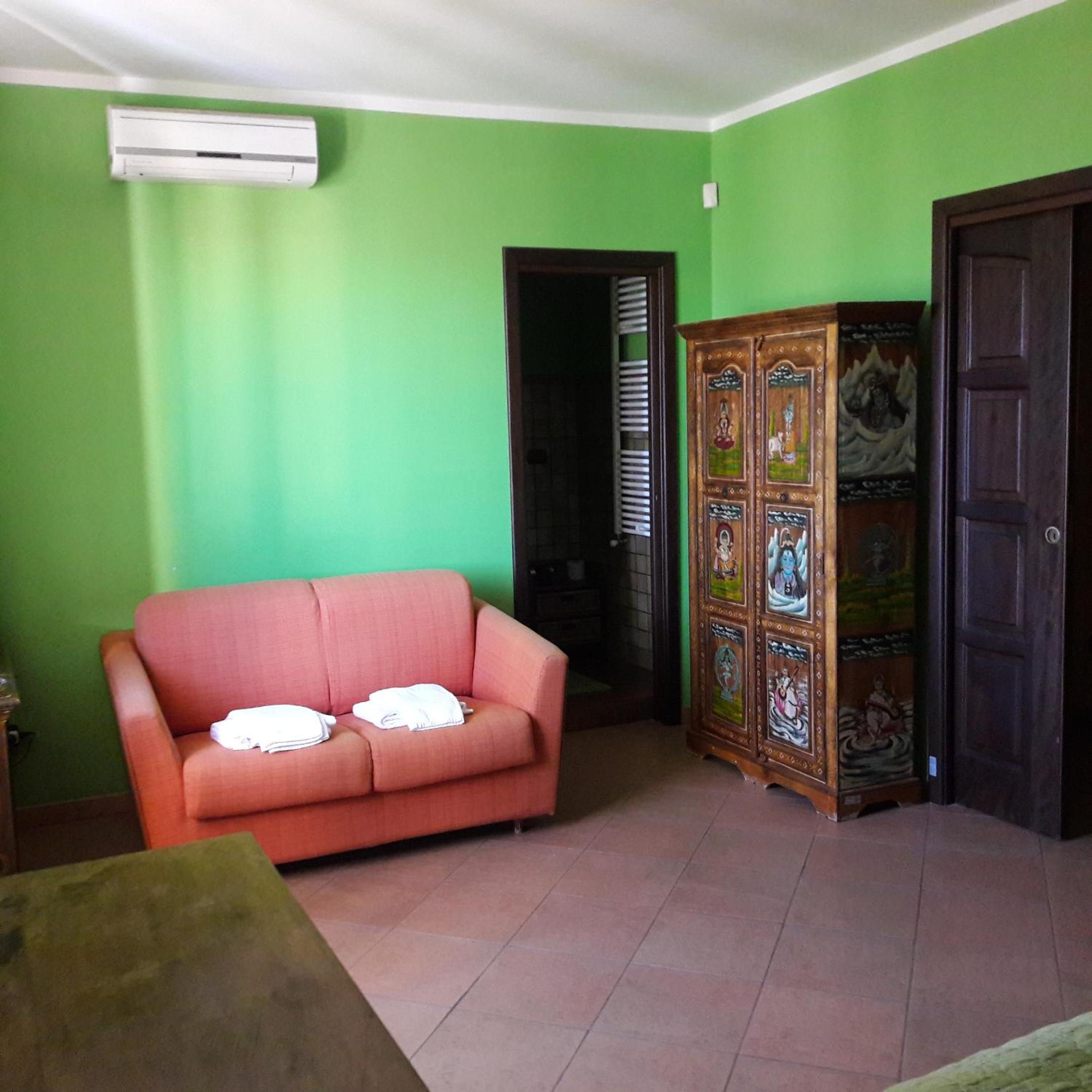 Triple Room photo 2