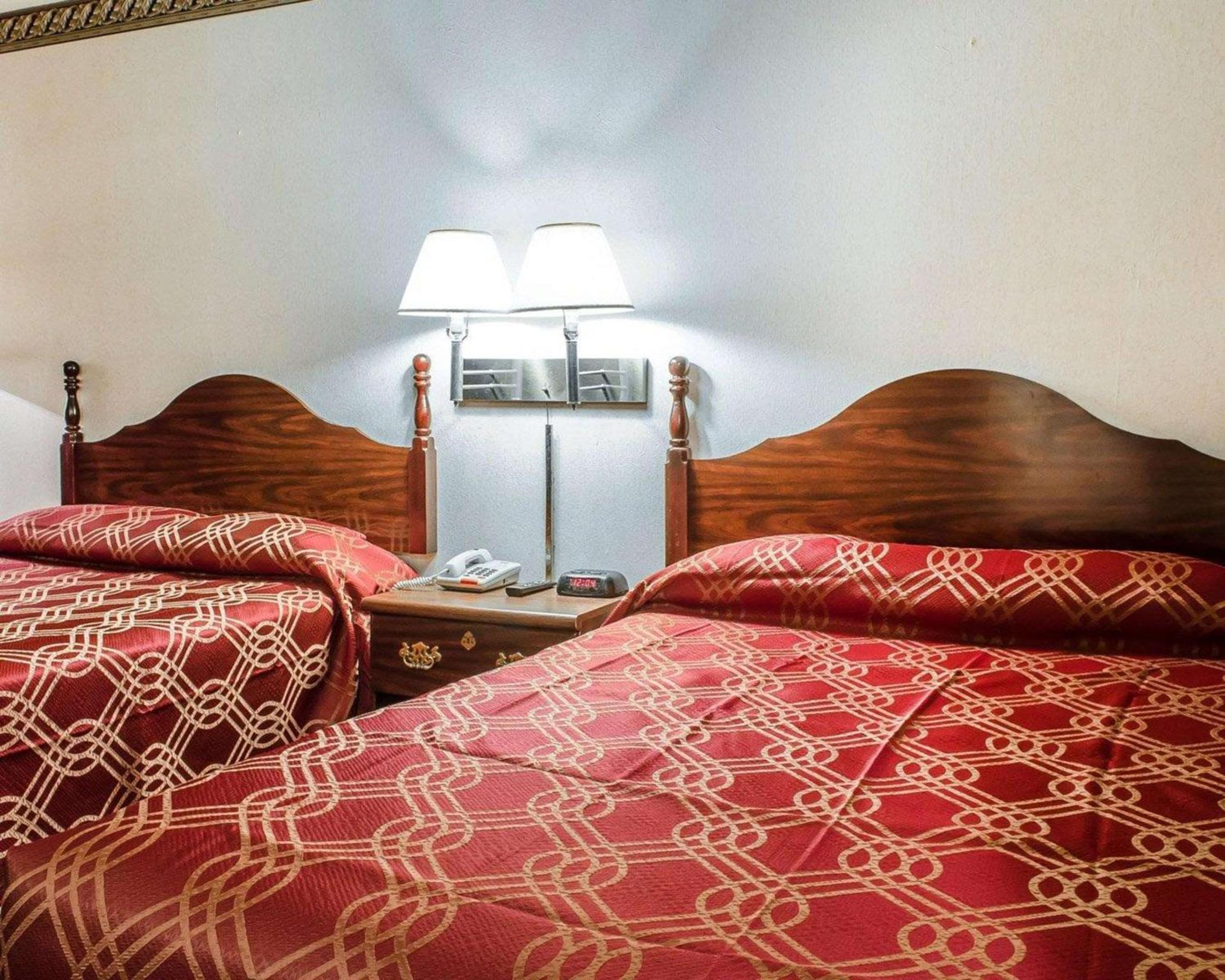 Double Room with Two Double Beds - Non-Smoking - Photo 1