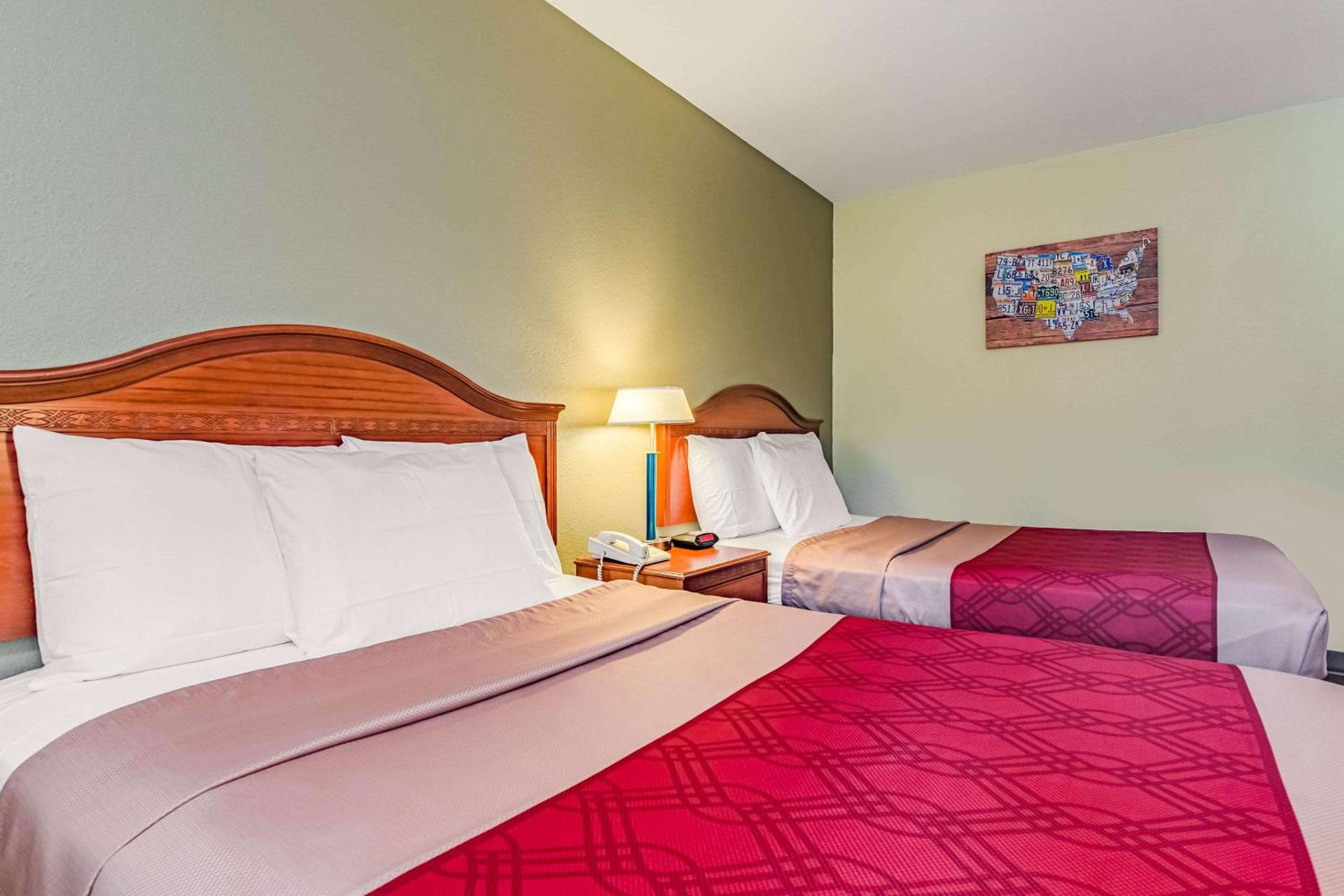 Double Room with Two Double Beds - Non-Smoking photo 1