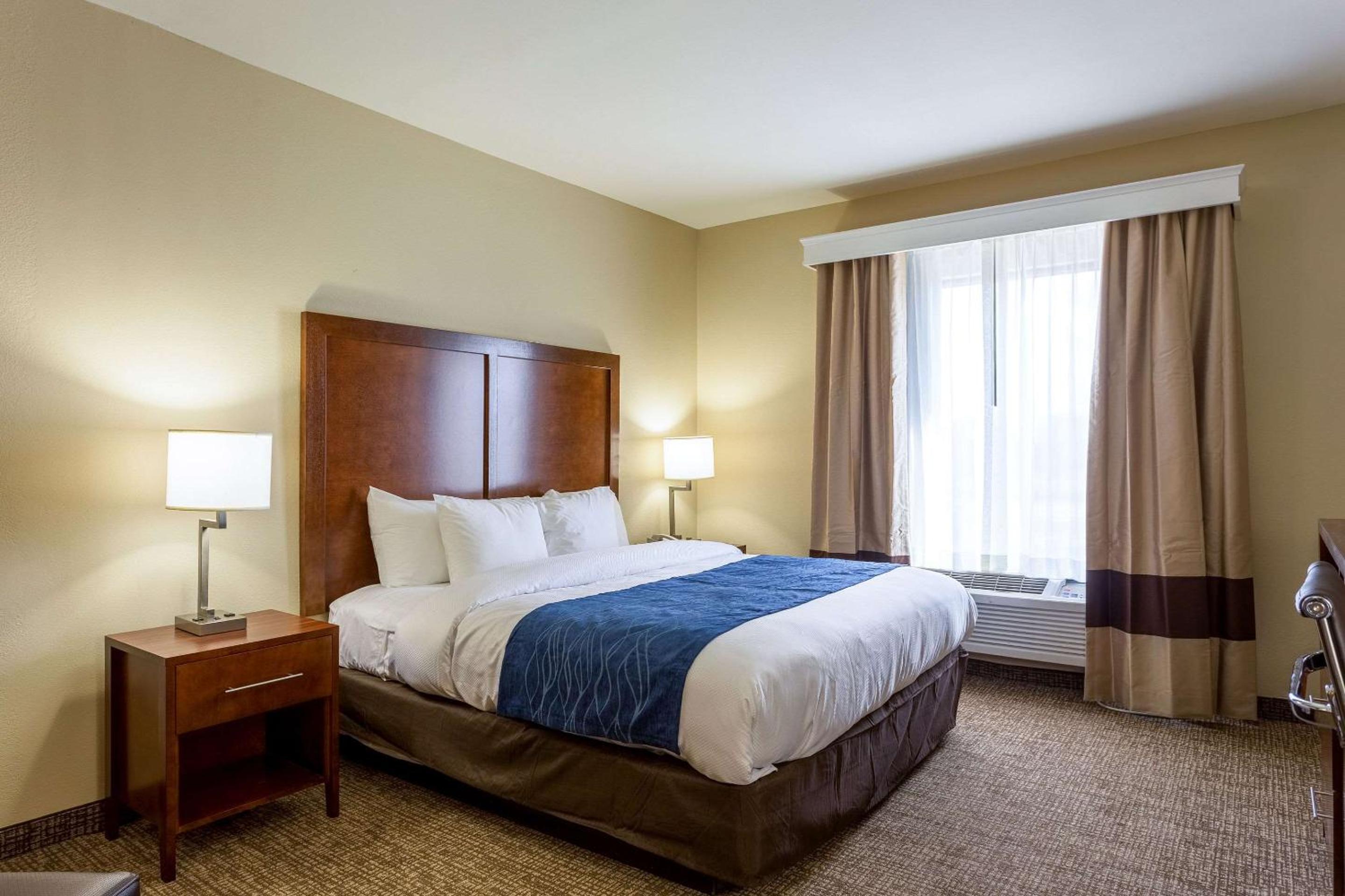 King Room - Disability Access/Non-Smoking photo 3