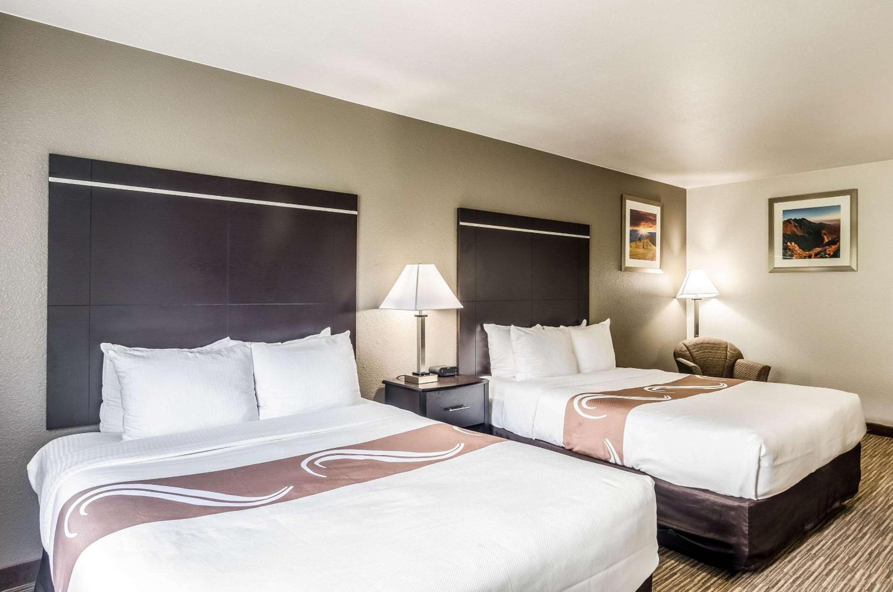 Queen Room with Two Queen Beds - Non-Smoking - Photo 1