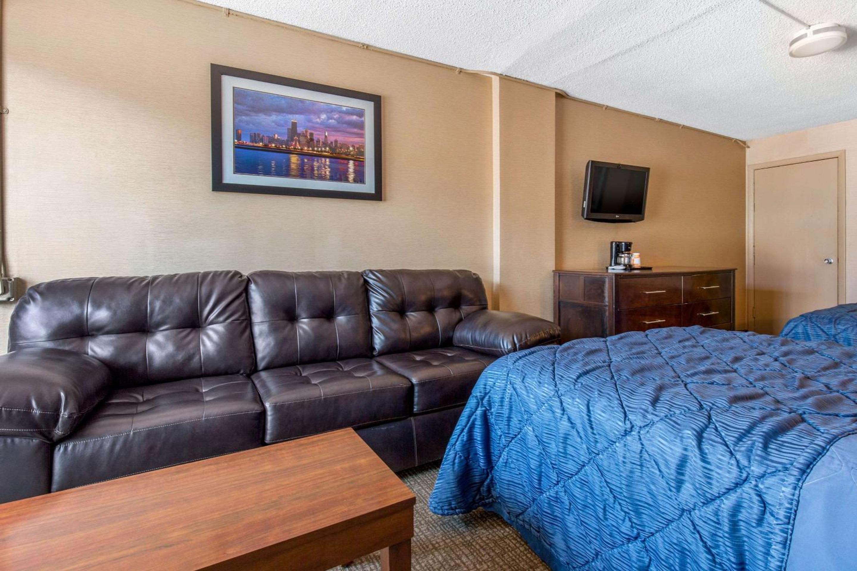 Rodeway Inn Chicago North Shore - Lincolnwood — photo 25