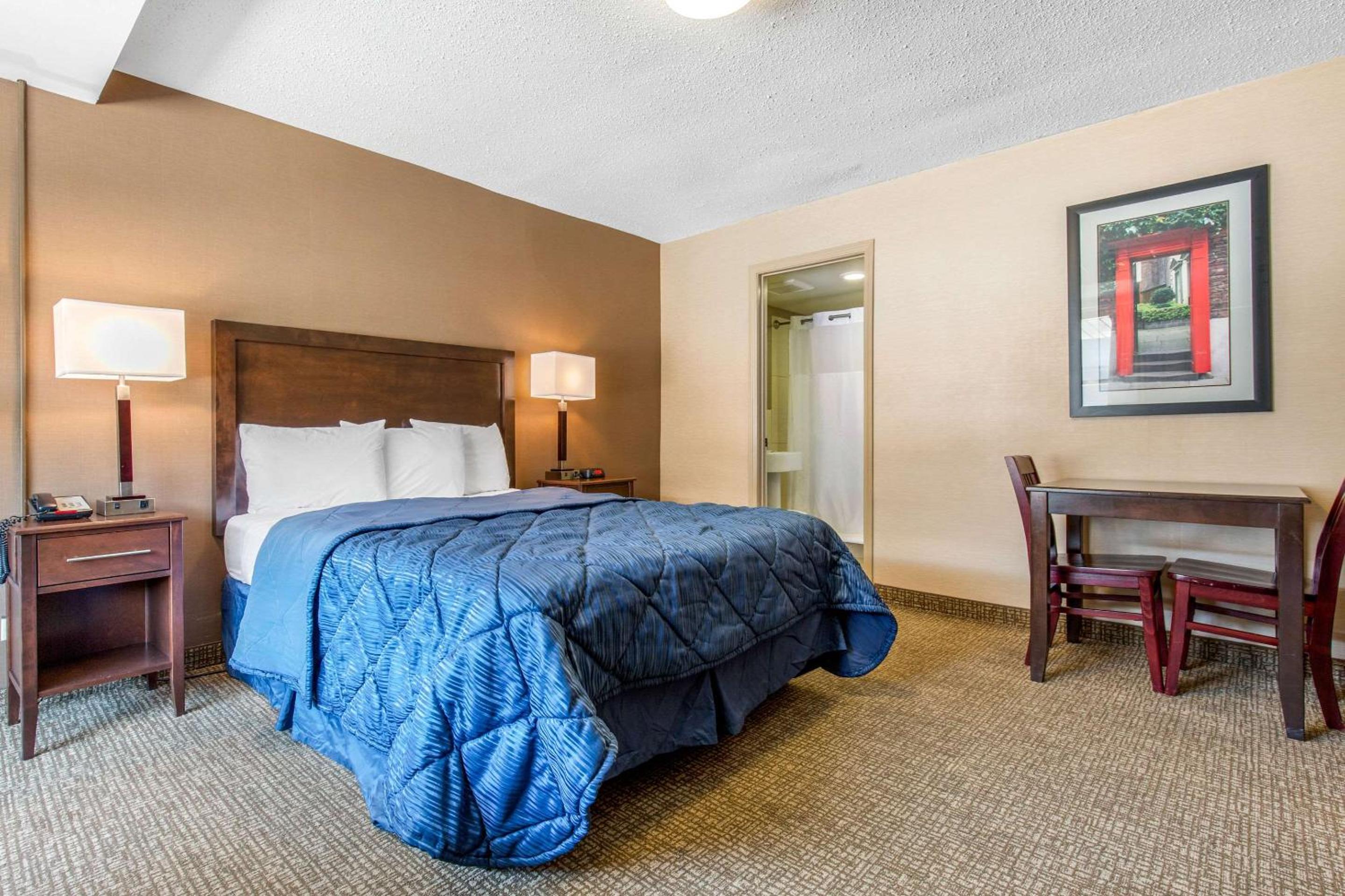 Rodeway Inn Chicago North Shore - Lincolnwood — photo 33