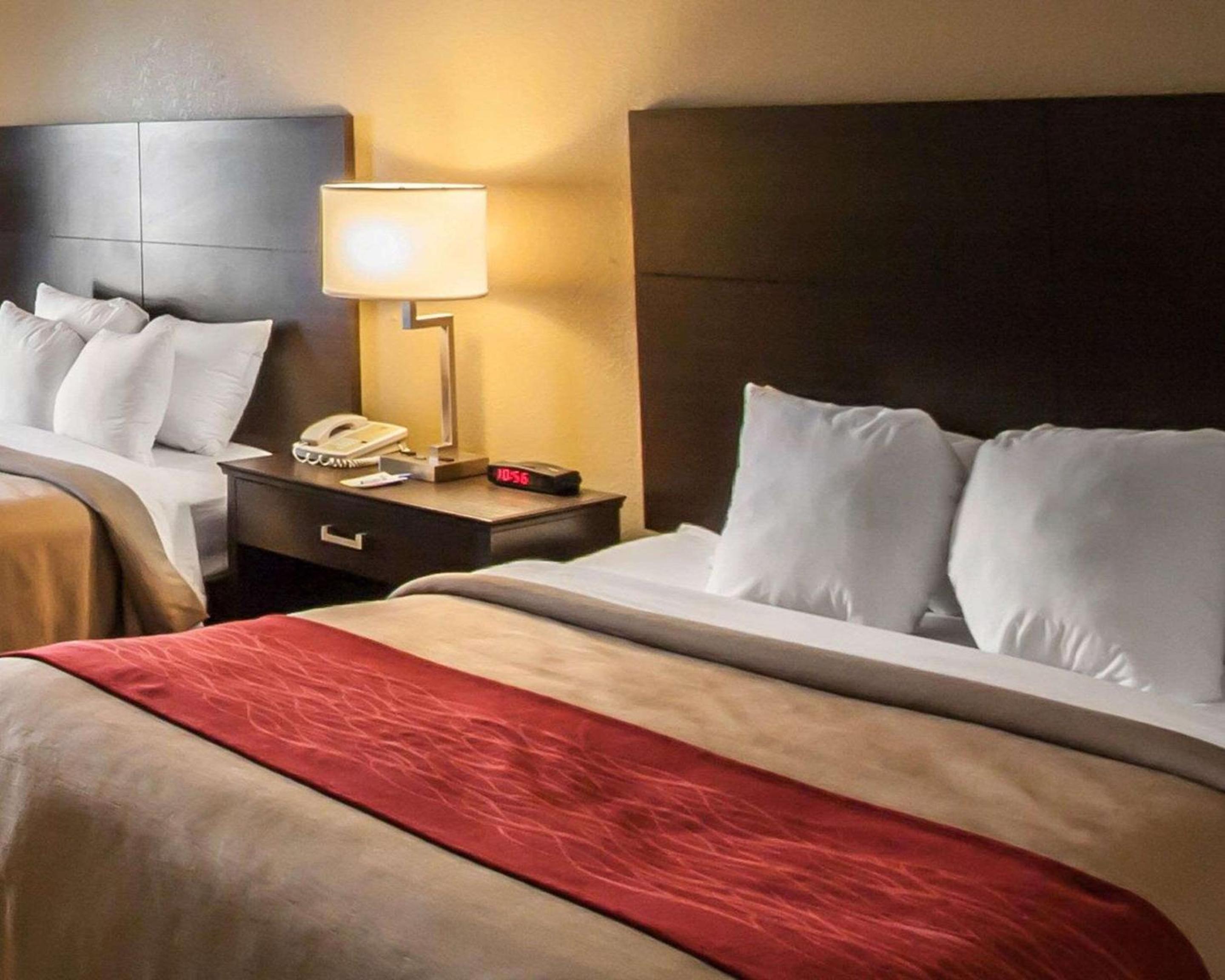 Double Room with Two Double Beds - Non-Smoking - Photo 6