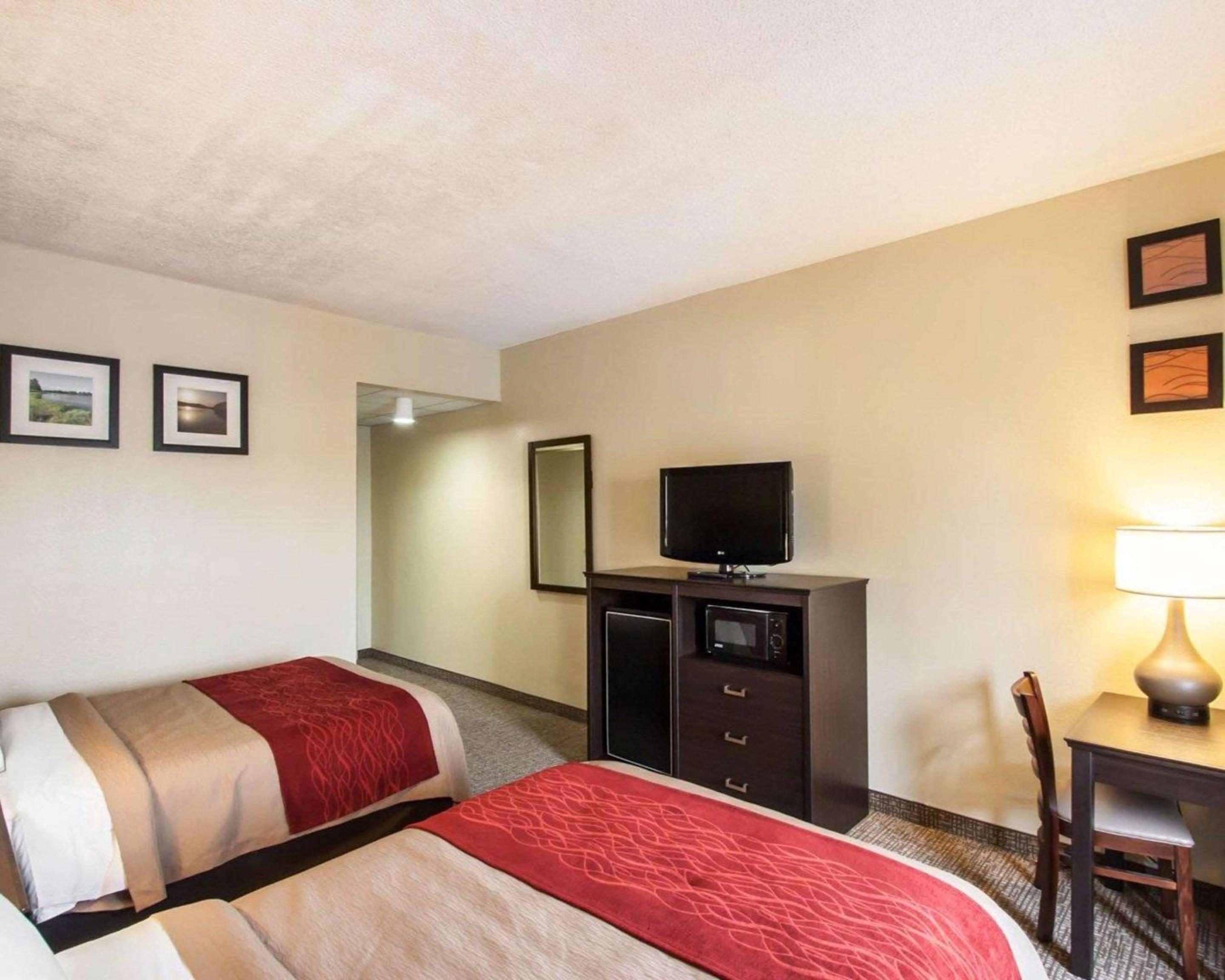 Double Room with Two Double Beds - Non-Smoking - Photo 5