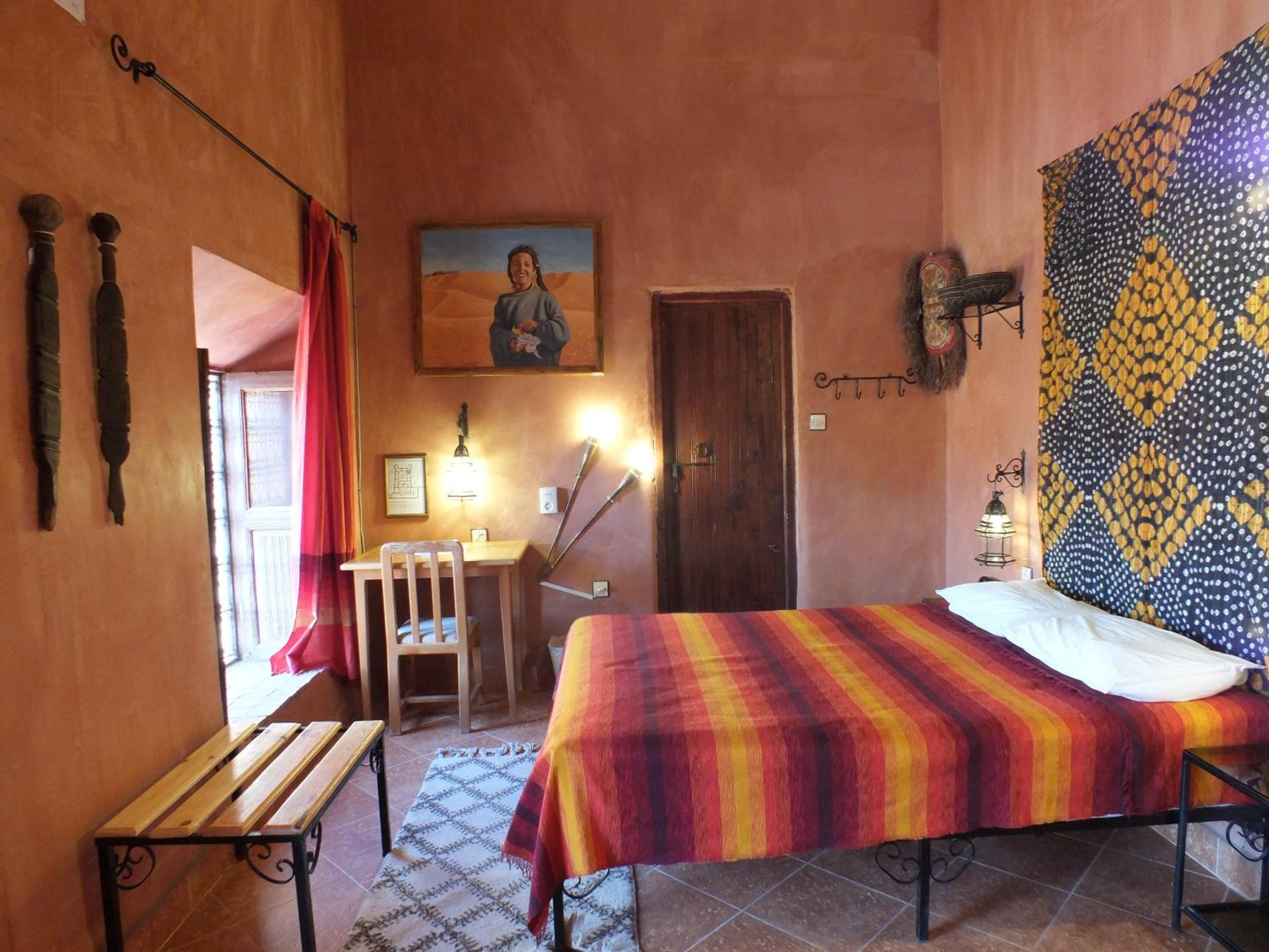 Standard Double Room - Photo 8