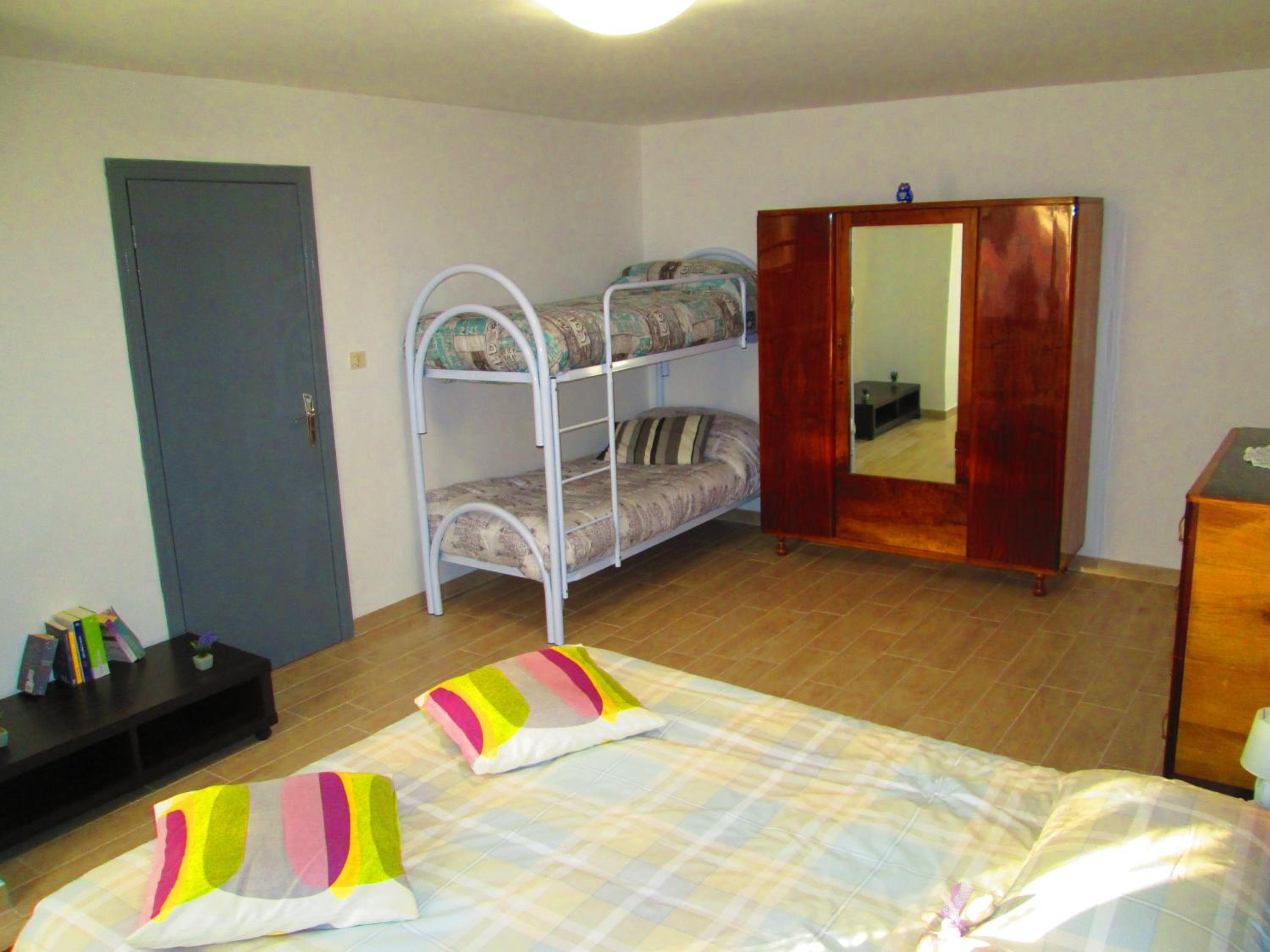 Apartment photo 3