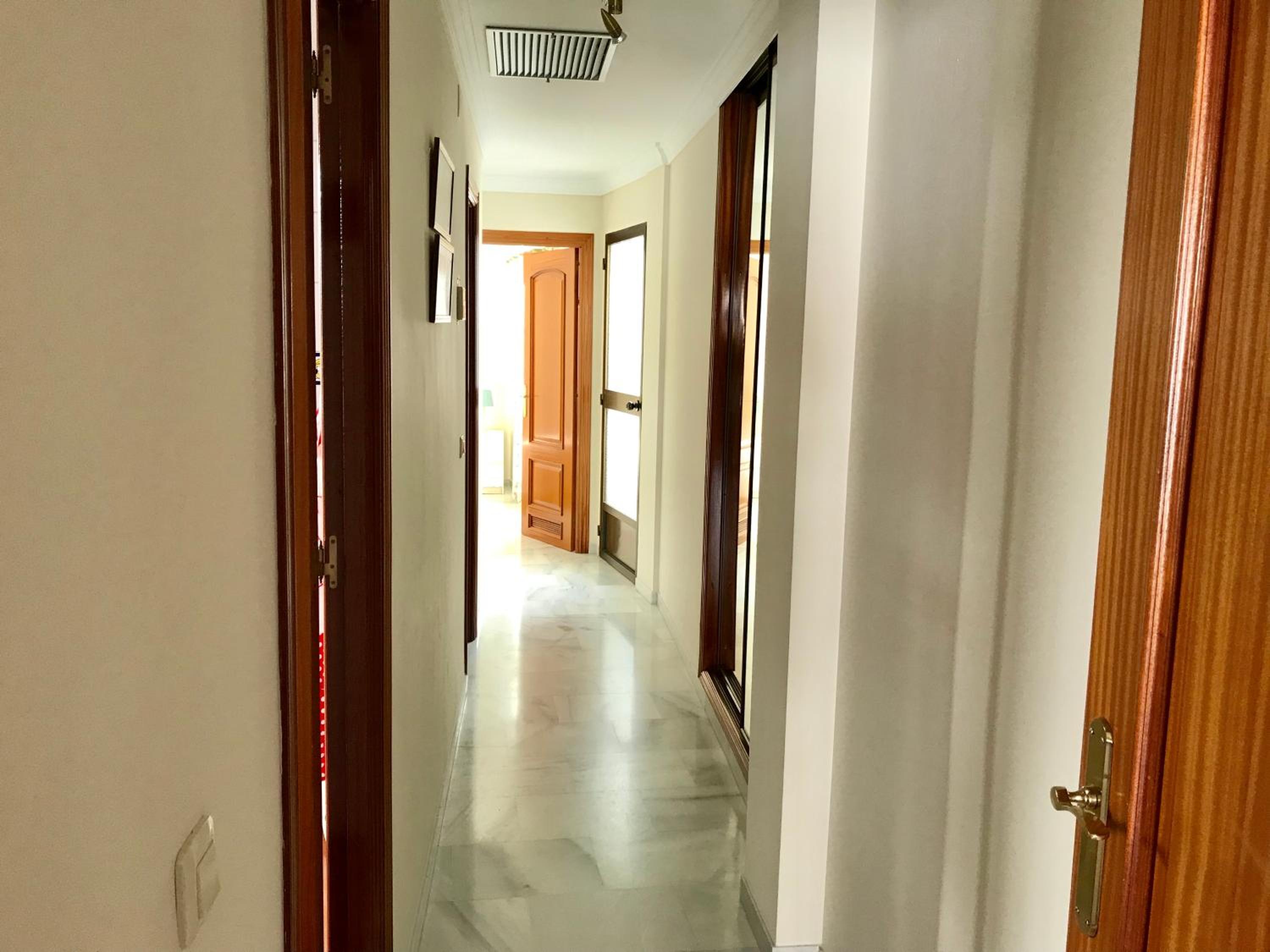 Apartment - Photo 18