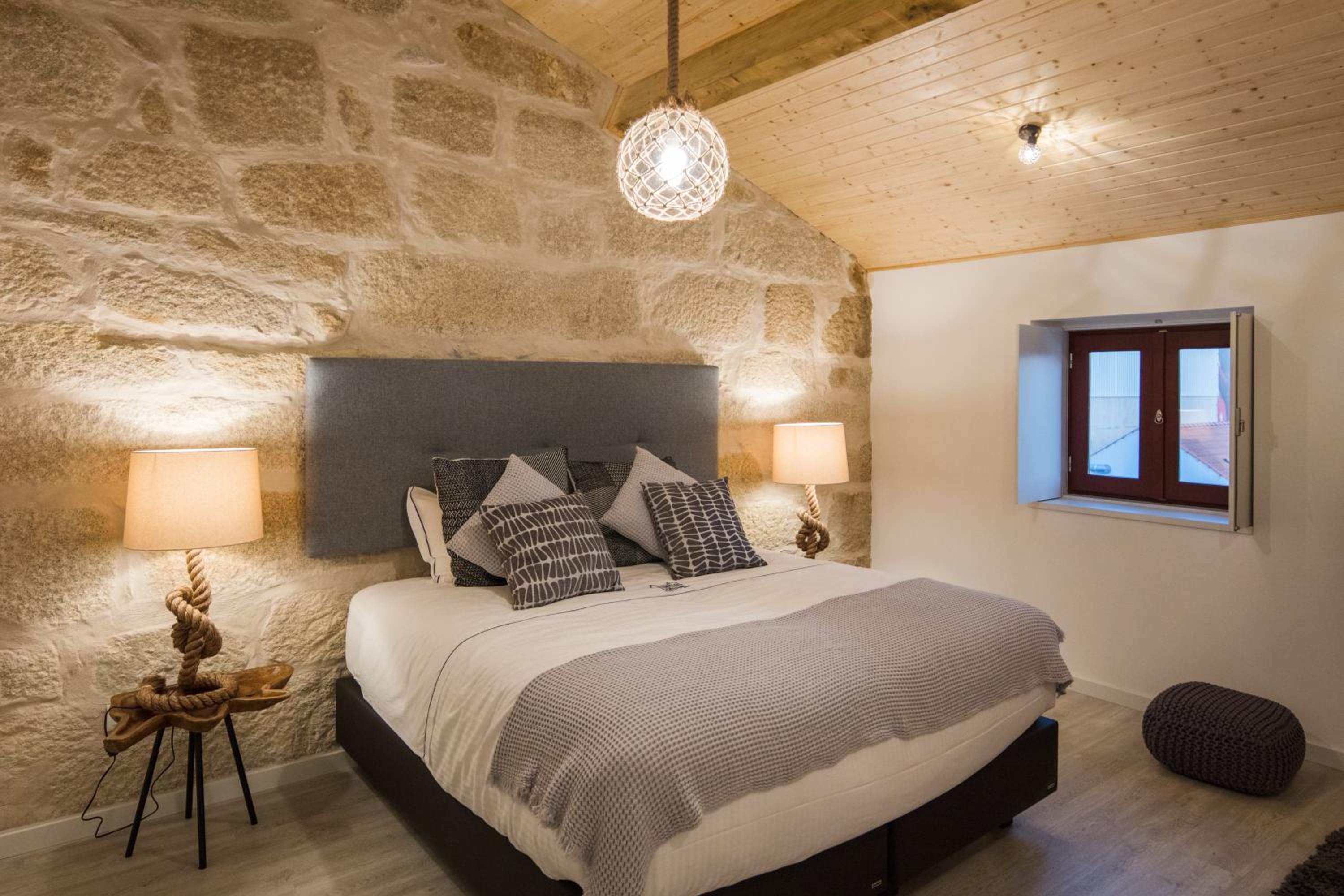 Deluxe Quadruple Room - Photo 16