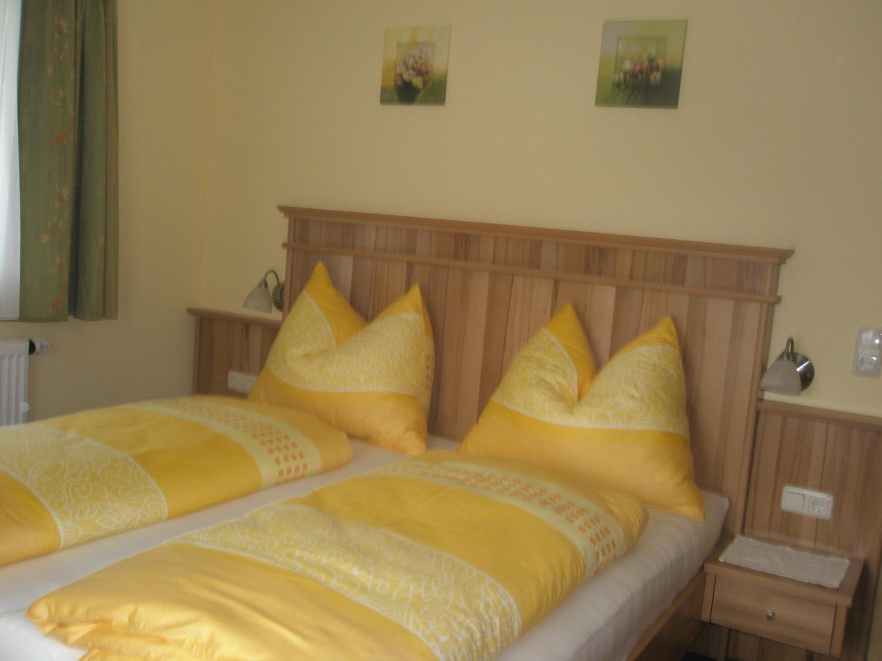 Three-Bedroom Apartment with Mountain View photo 3