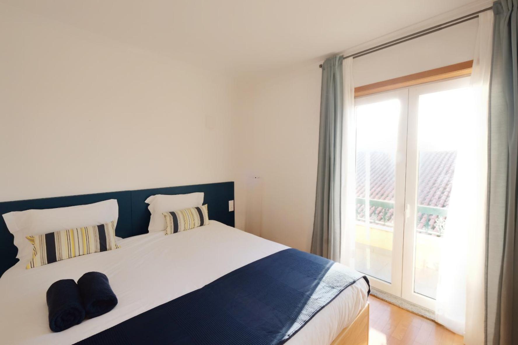 Double or Twin Room with Private Bathroom - Photo 5