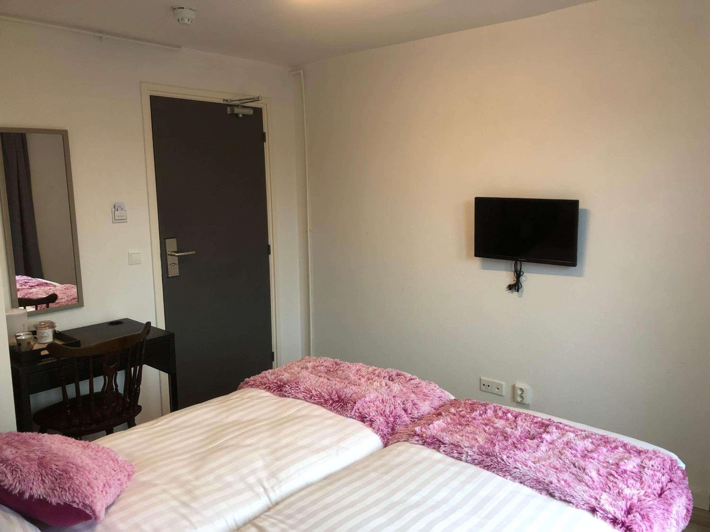 Standard Double Room photo 1