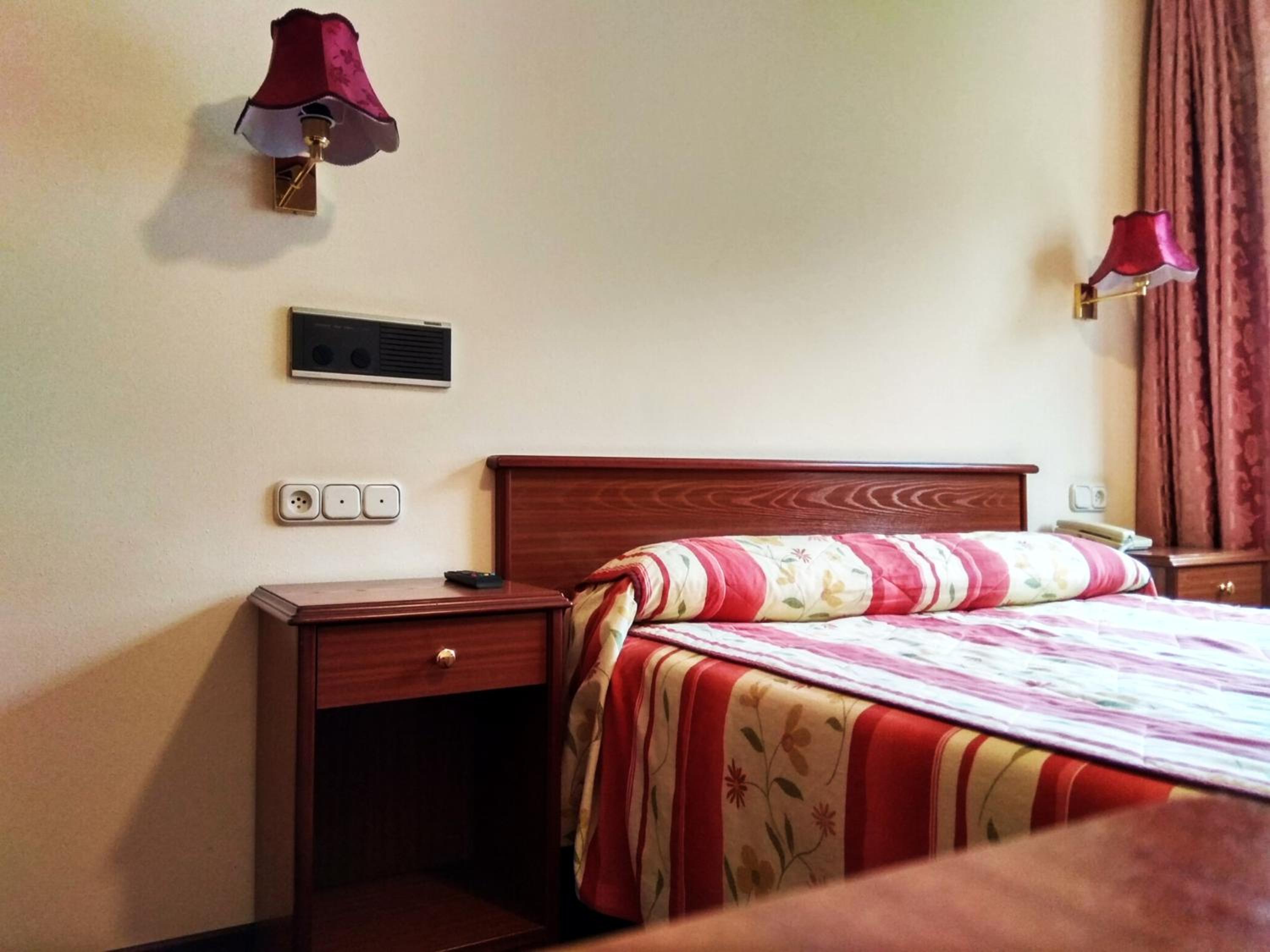 Habitación Doble con Baño Privado