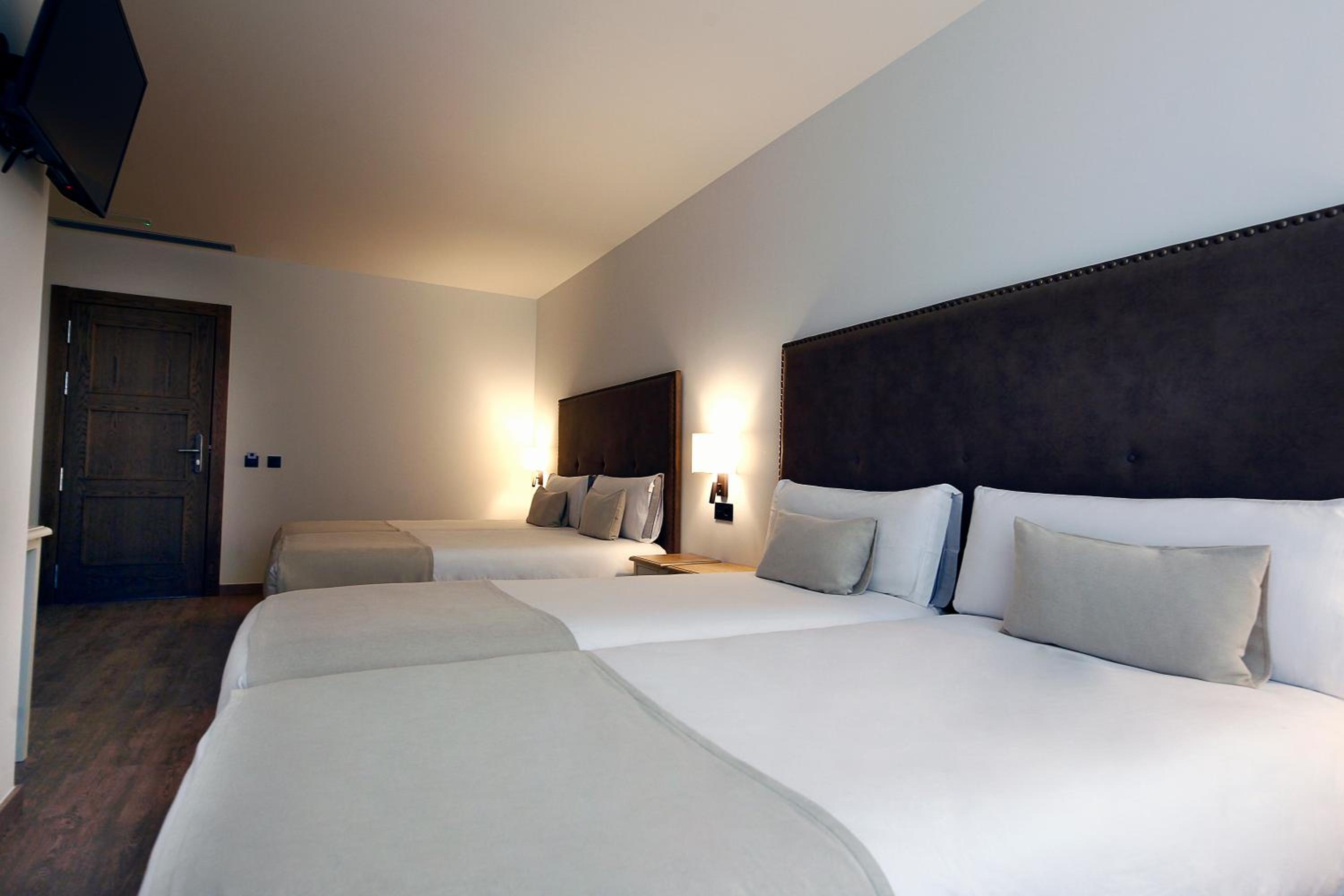 Deluxe Quadruple Room photo 2