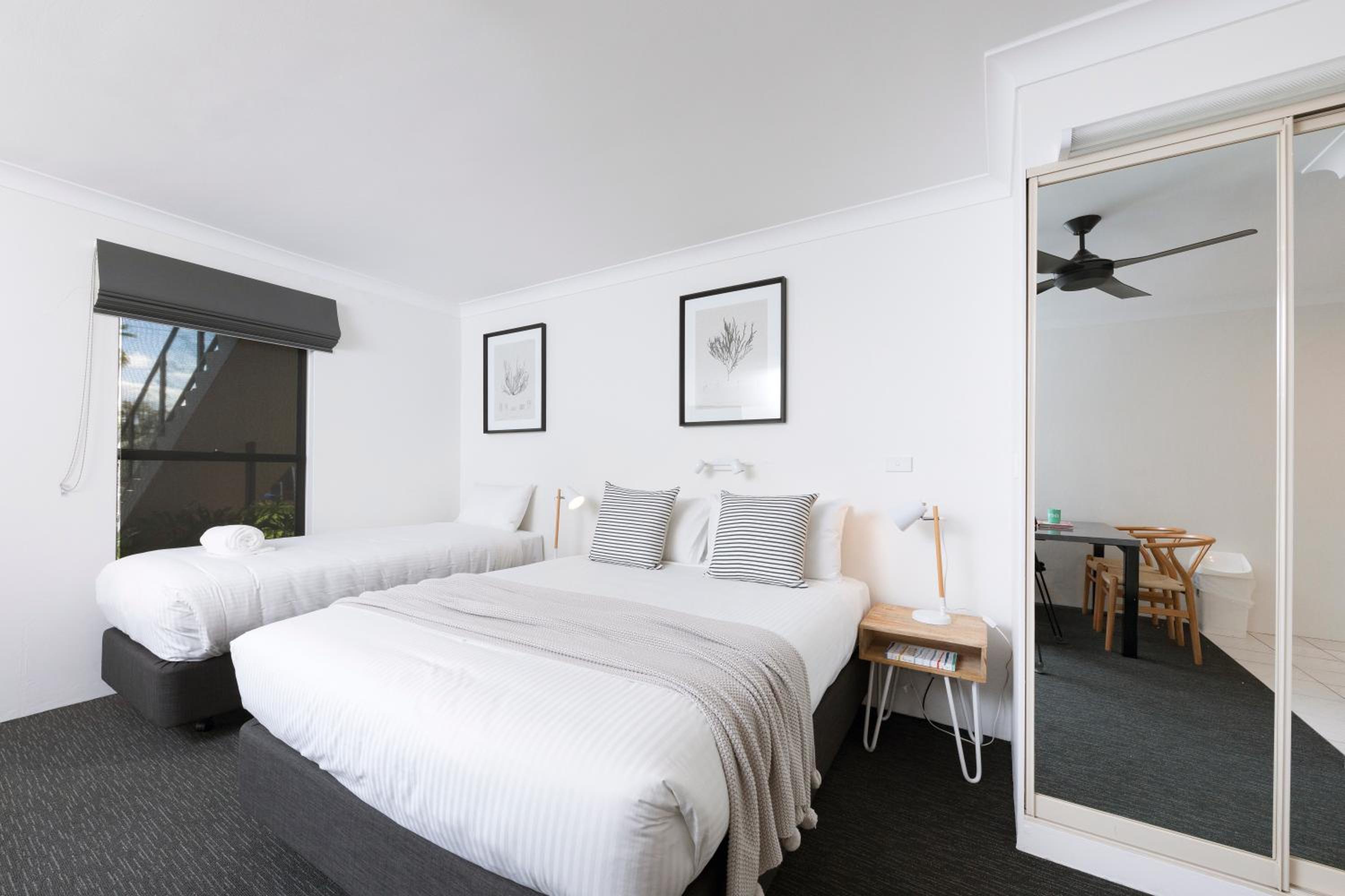 Standard Twin Room - Photo 1